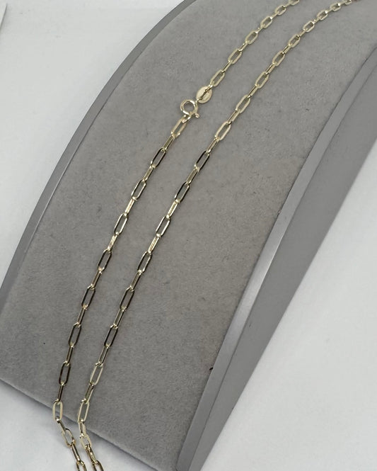 9ct Yellow Gold 2.3mm Light Hollow Paperclip Chain Various Lengths (0204)