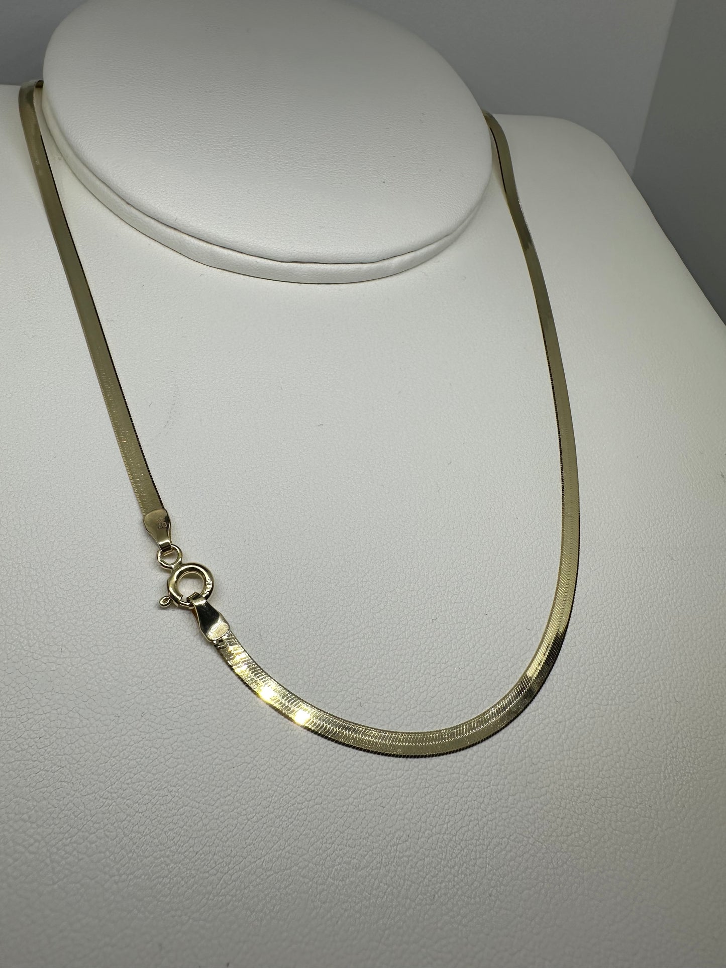 9ct Yellow Gold 3mm Flat Snake Link Chain Various Lengths (578)