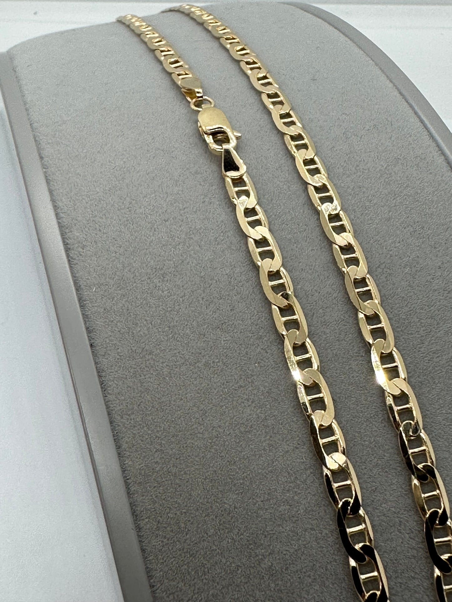 9ct Yellow Gold 3.7mm Solid Anchor Link Chain Various Lengths (0060)