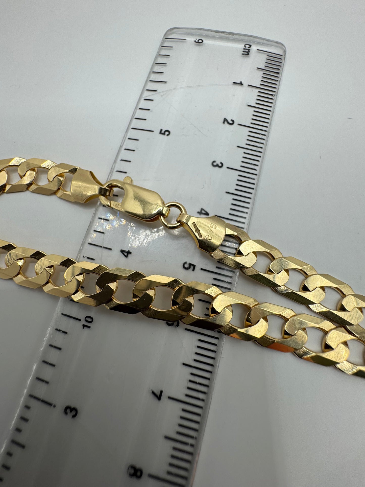 9ct Yellow Gold 6.7mm Flat Curb Chain Bracelet 7.5 Inches / 19cm (0381)