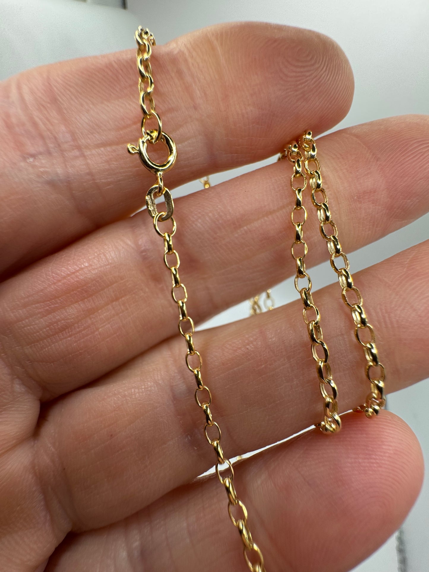 9ct Yellow Gold 2.2mm Oval Hollow Belcher Chain Various Lengths (0461)