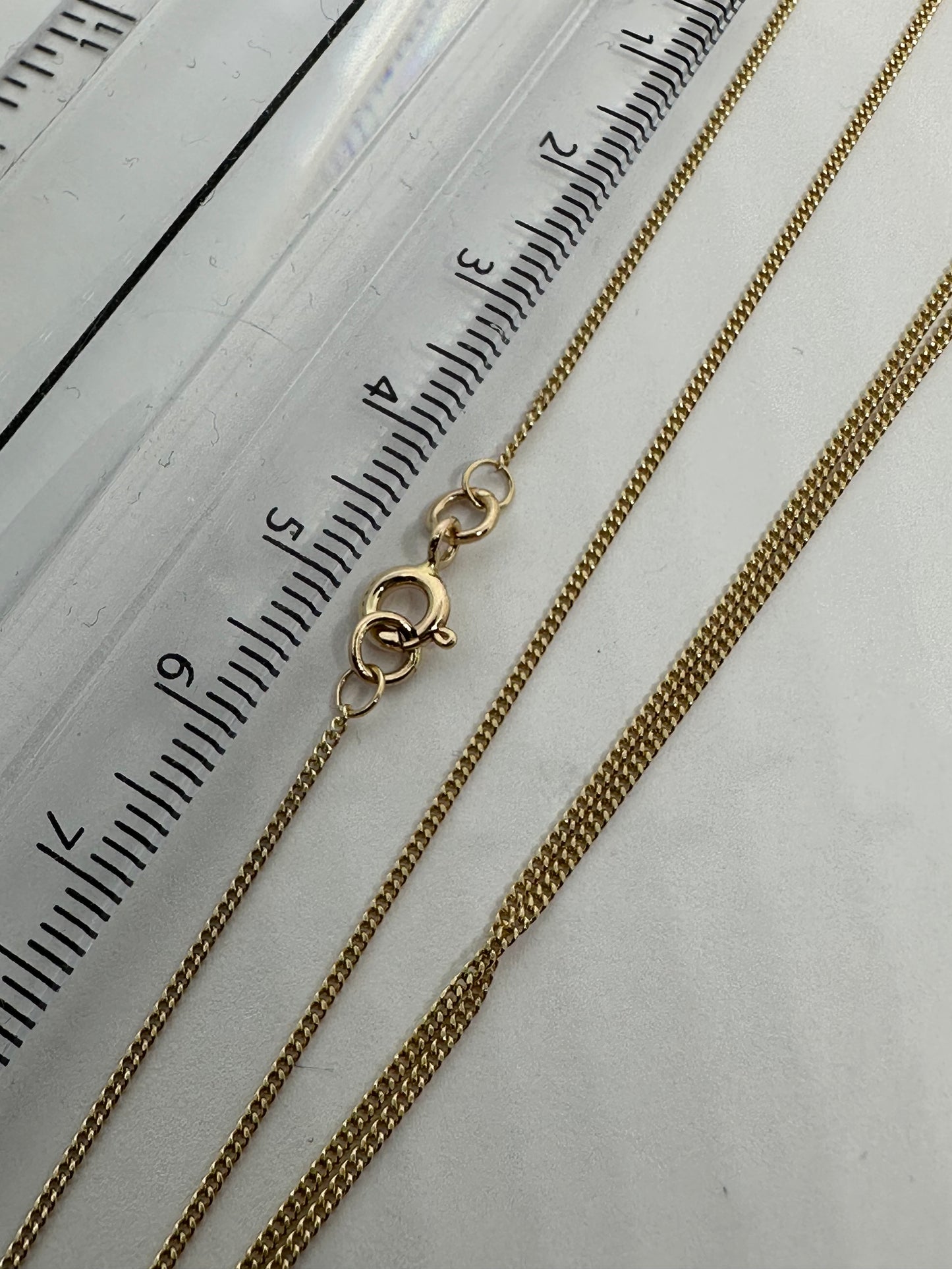 9ct Yellow Gold 1.1mm Diamond Cut Curb Chain Various Lengths (g12fc)