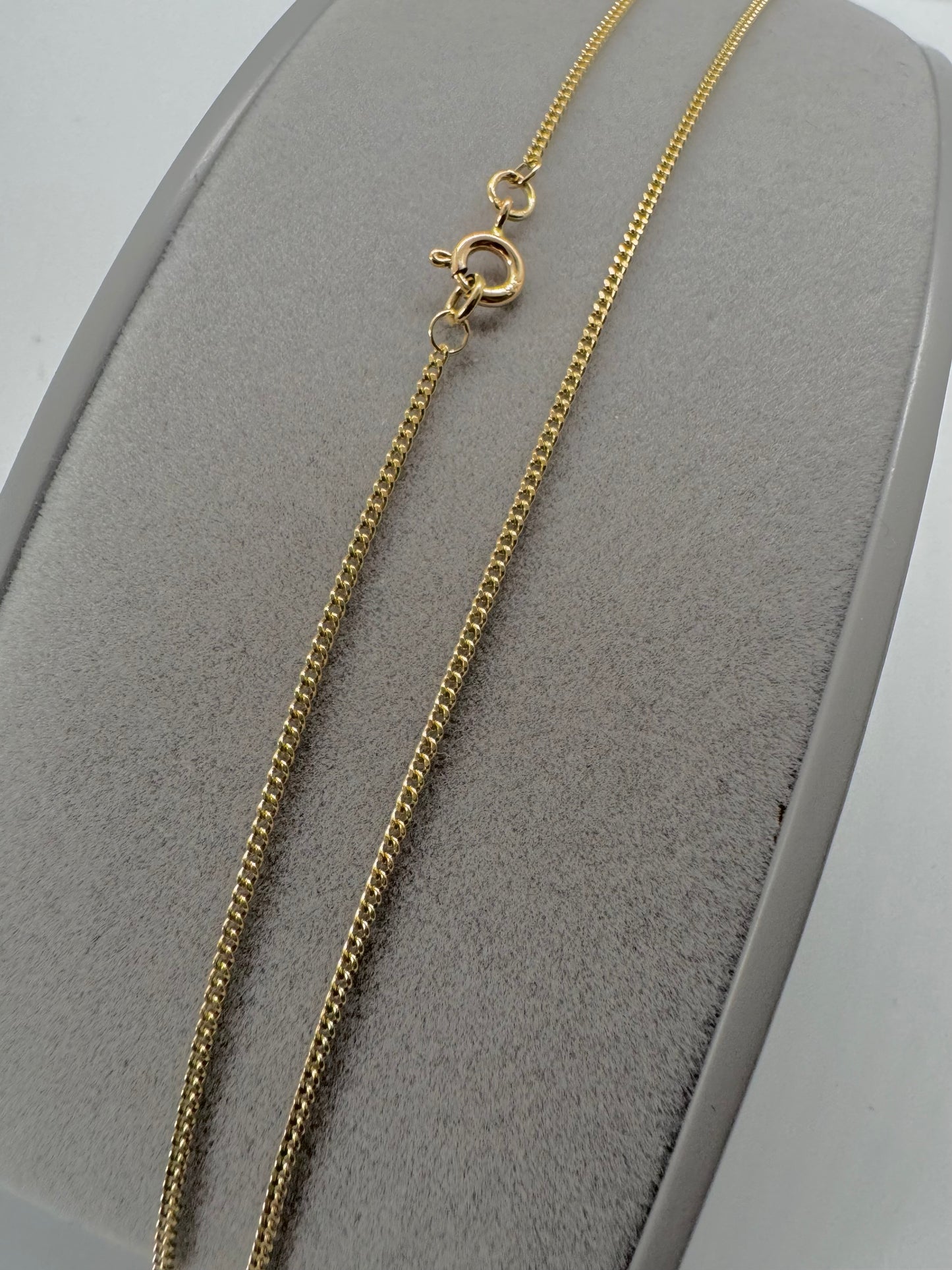 9ct Yellow Gold 1.4mm Curb Link Chain Various Lengths Available (G16FC)