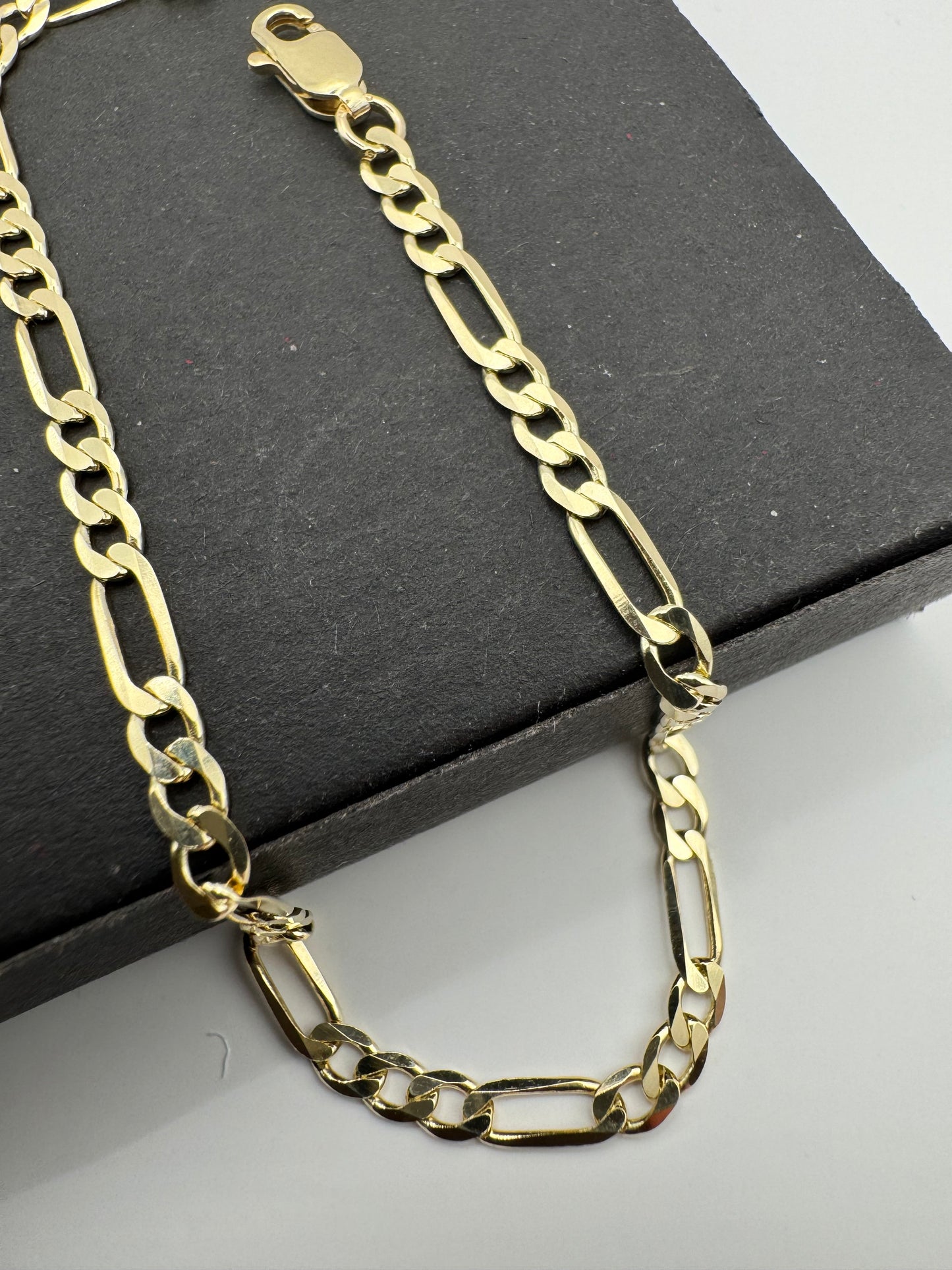 9ct Yellow Gold 3.2mm Figaro 3+1 Chain Various Lengths (G80FG)