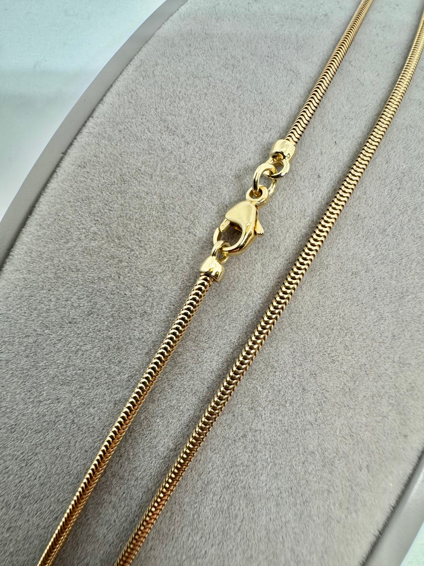 9ct Yellow Solid Gold 1.62mm Snake Chain Necklace Various Lengths (GSN1)