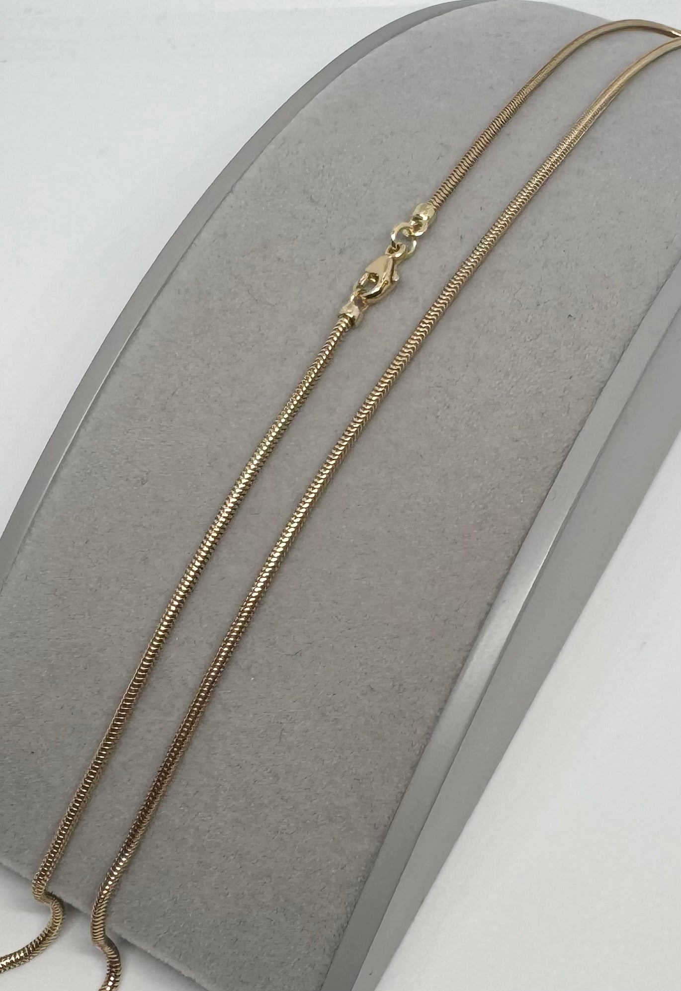 9ct Yellow Solid Gold 1.62mm Snake Chain Necklace Various Lengths (GSN1)