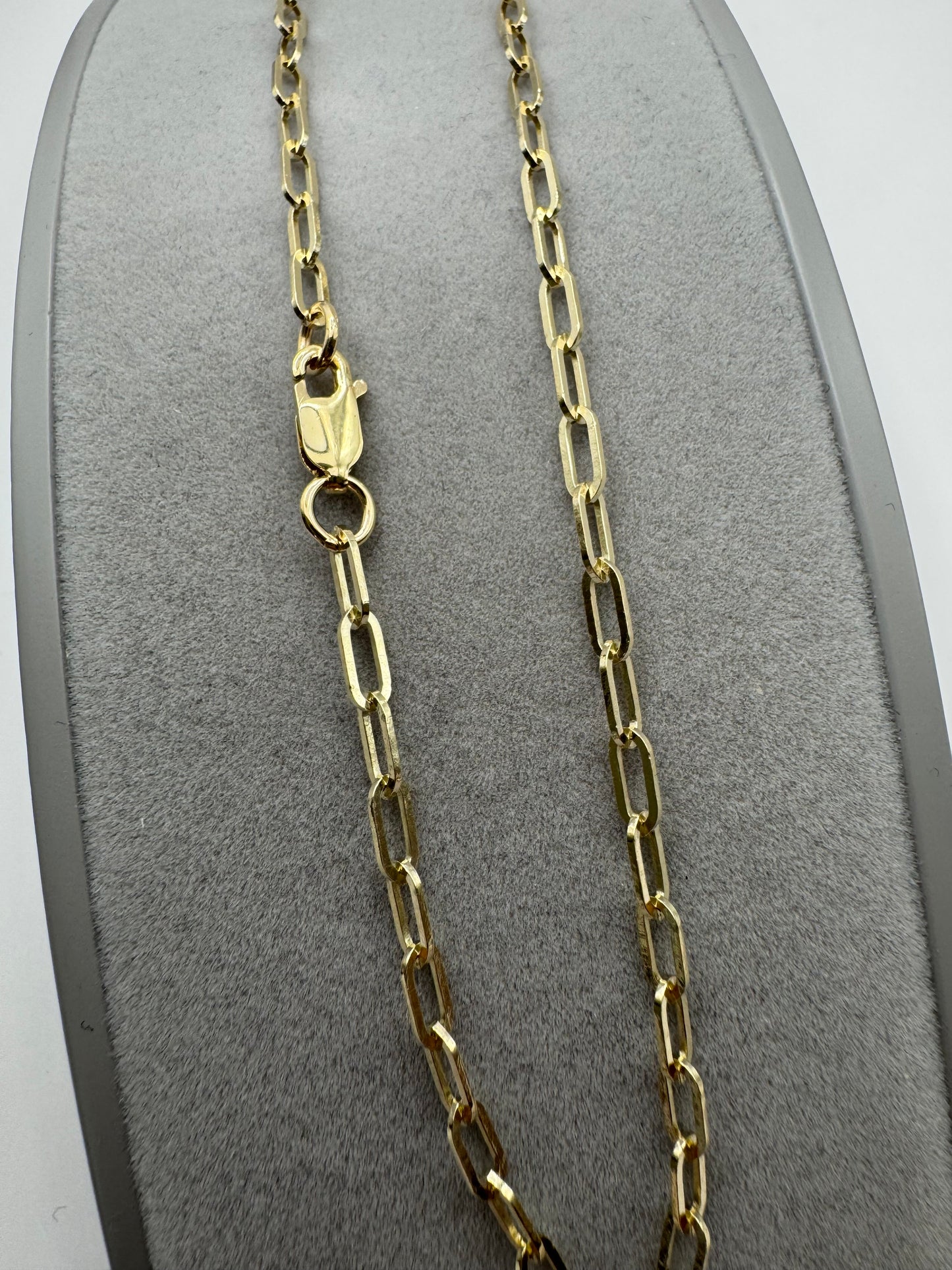 9ct Solid Yellow Gold 2.6mm Paperclip Bracelet (GSQTL75)