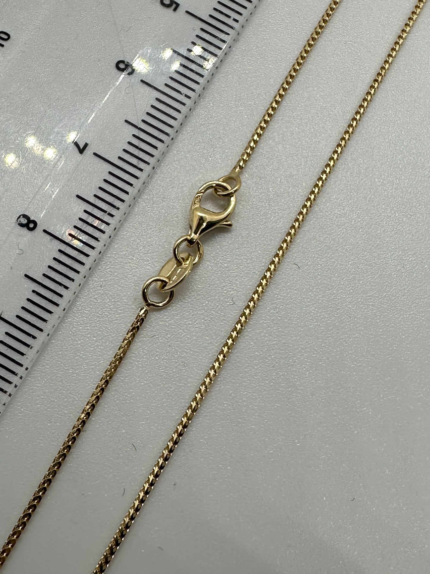 9ct Yellow Gold 0.9mm Diamond Edge Square Franco Chain (085A)