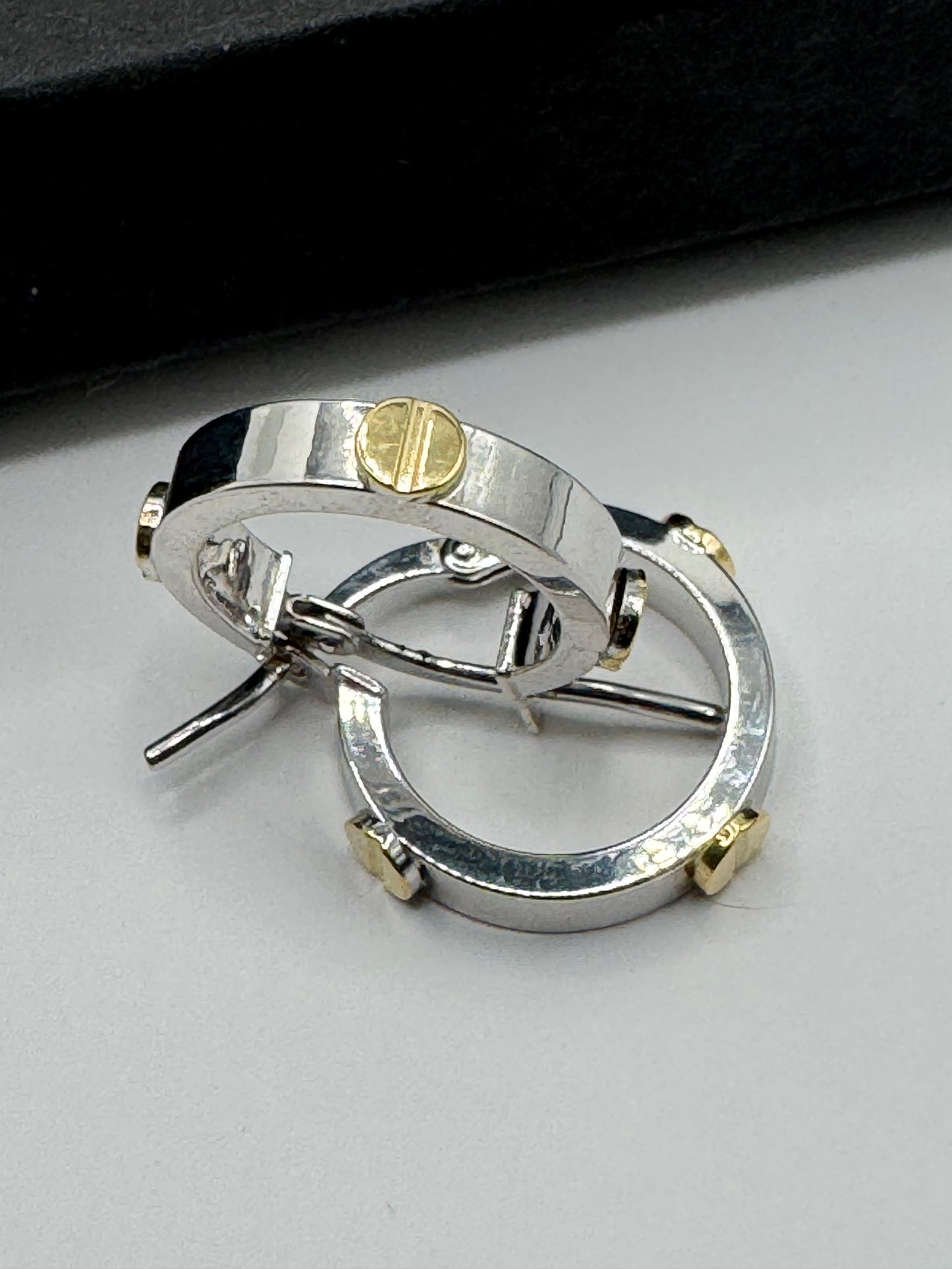 9ct White and Yellow Gold 15mm Screw Hoop Earrings (446A)