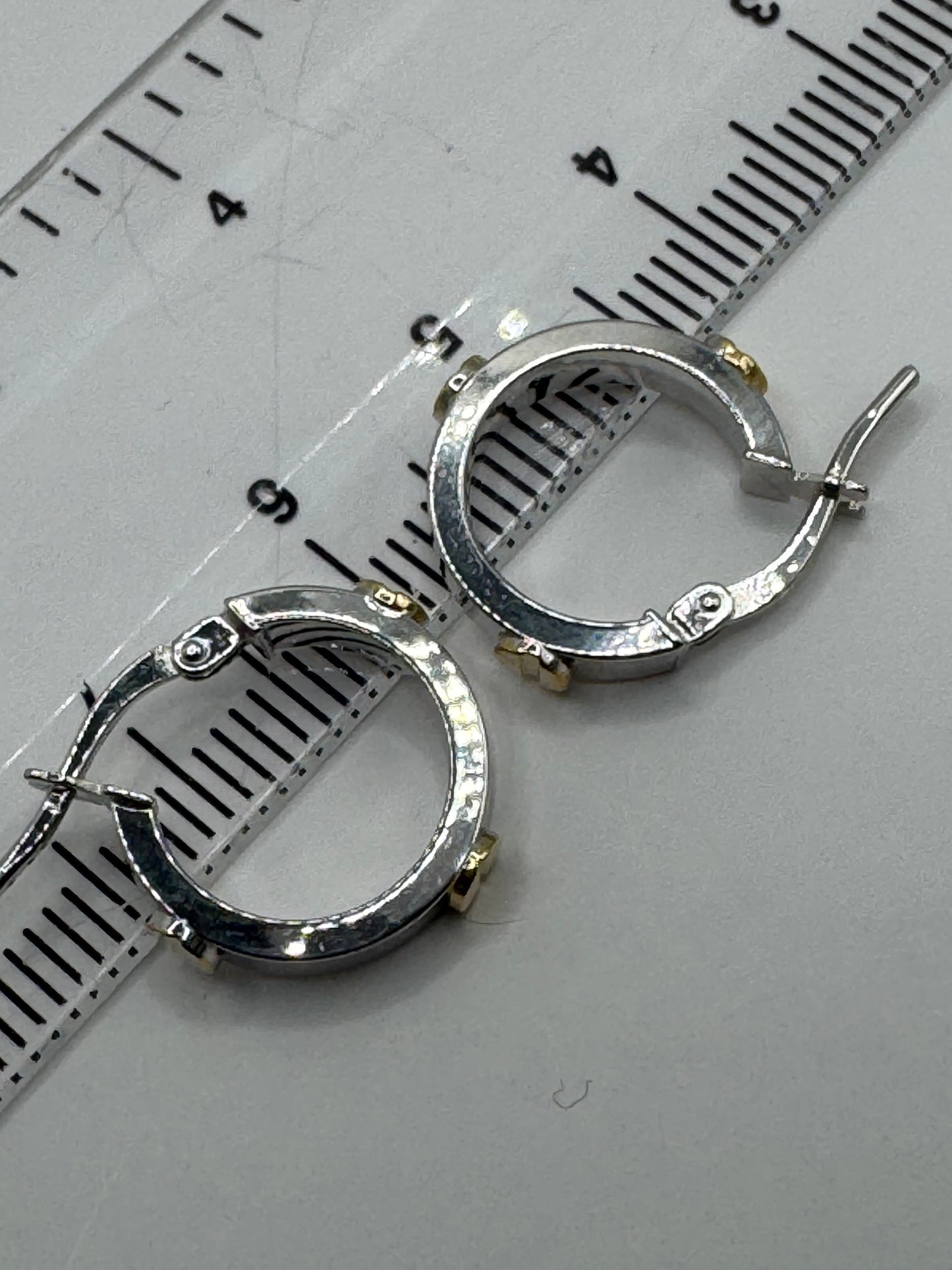 9ct White and Yellow Gold 15mm Screw Hoop Earrings (446A)