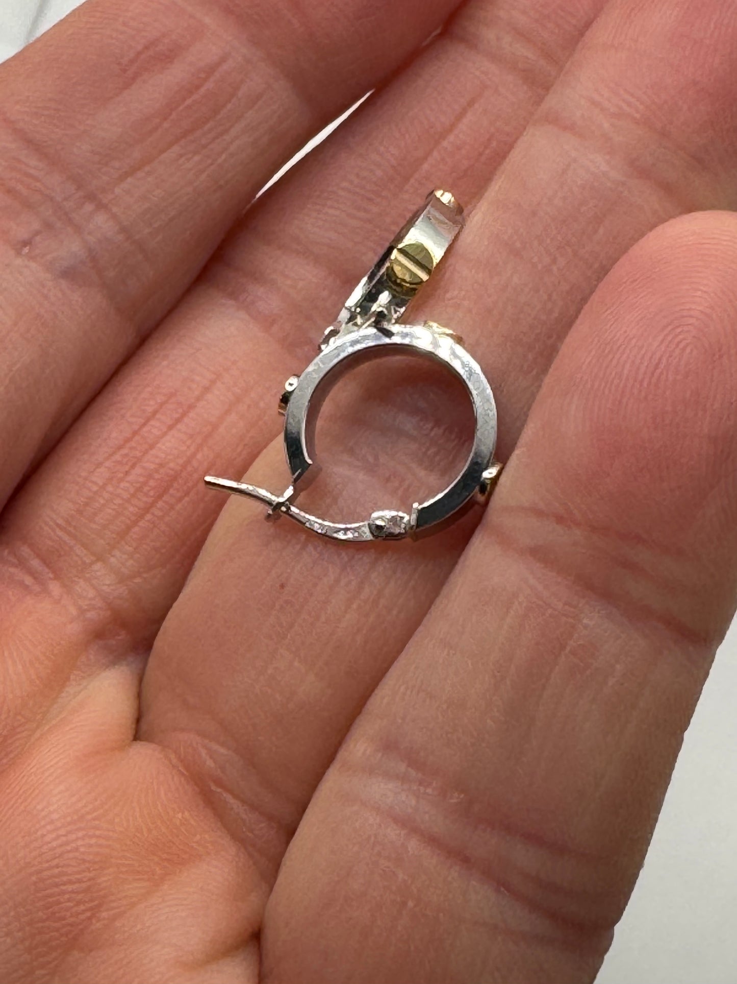 9ct White and Yellow Gold 15mm Screw Hoop Earrings (446A)