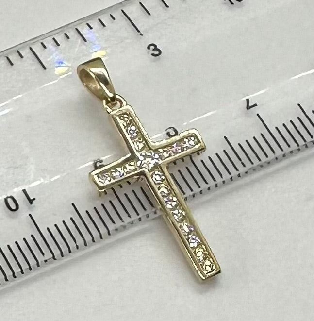 9ct Yellow Gold Cubic Zirconia Set Cross Shaped Pendant (149)
