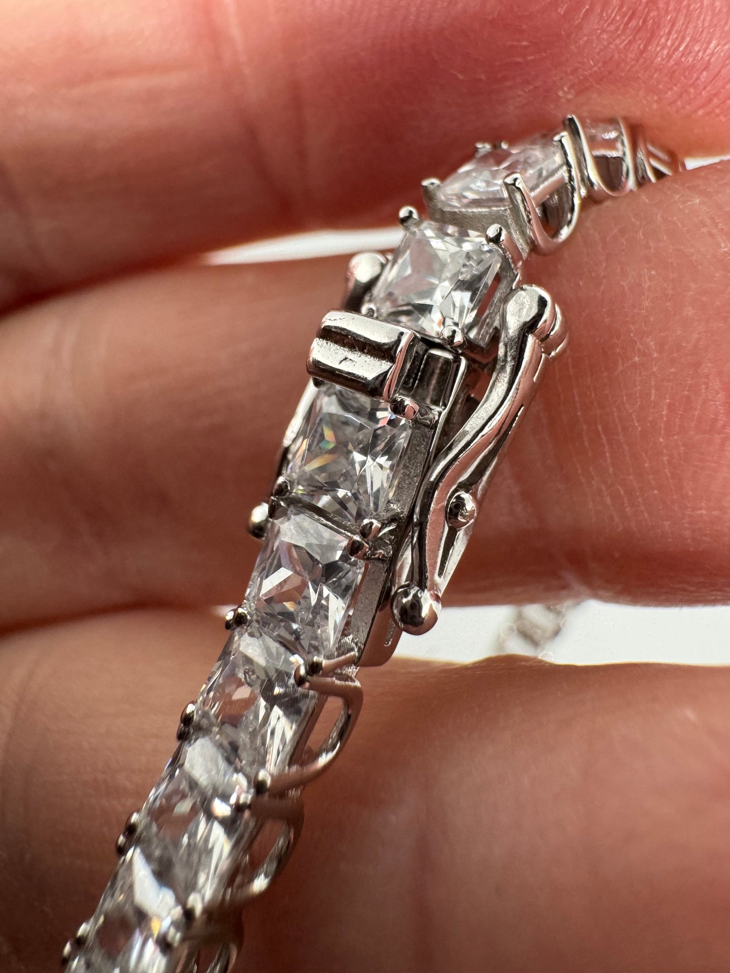 Sterling Silver 4.5mm Princess Cut Zirconia Tennis Bracelet 7.5 Inch (0057)