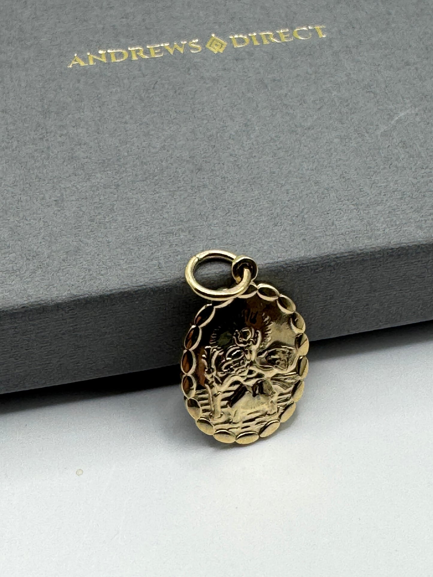 9ct Yellow Gold 28x15mm St Christopher Double Side Pendant (0033)