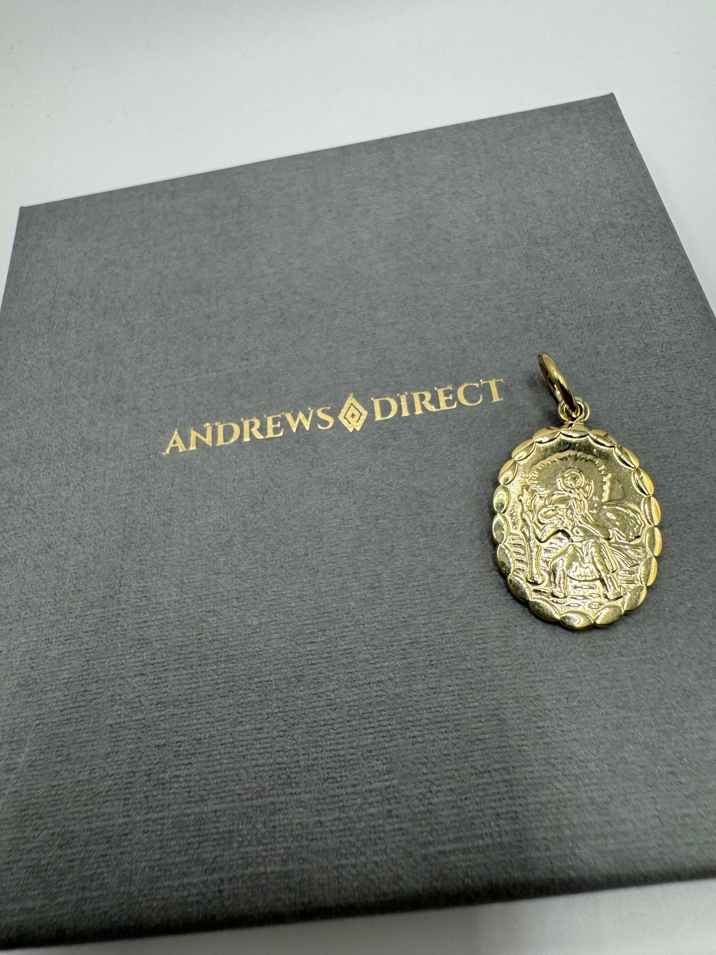 9ct Yellow Gold 28x15mm St Christopher Double Side Pendant (0033)