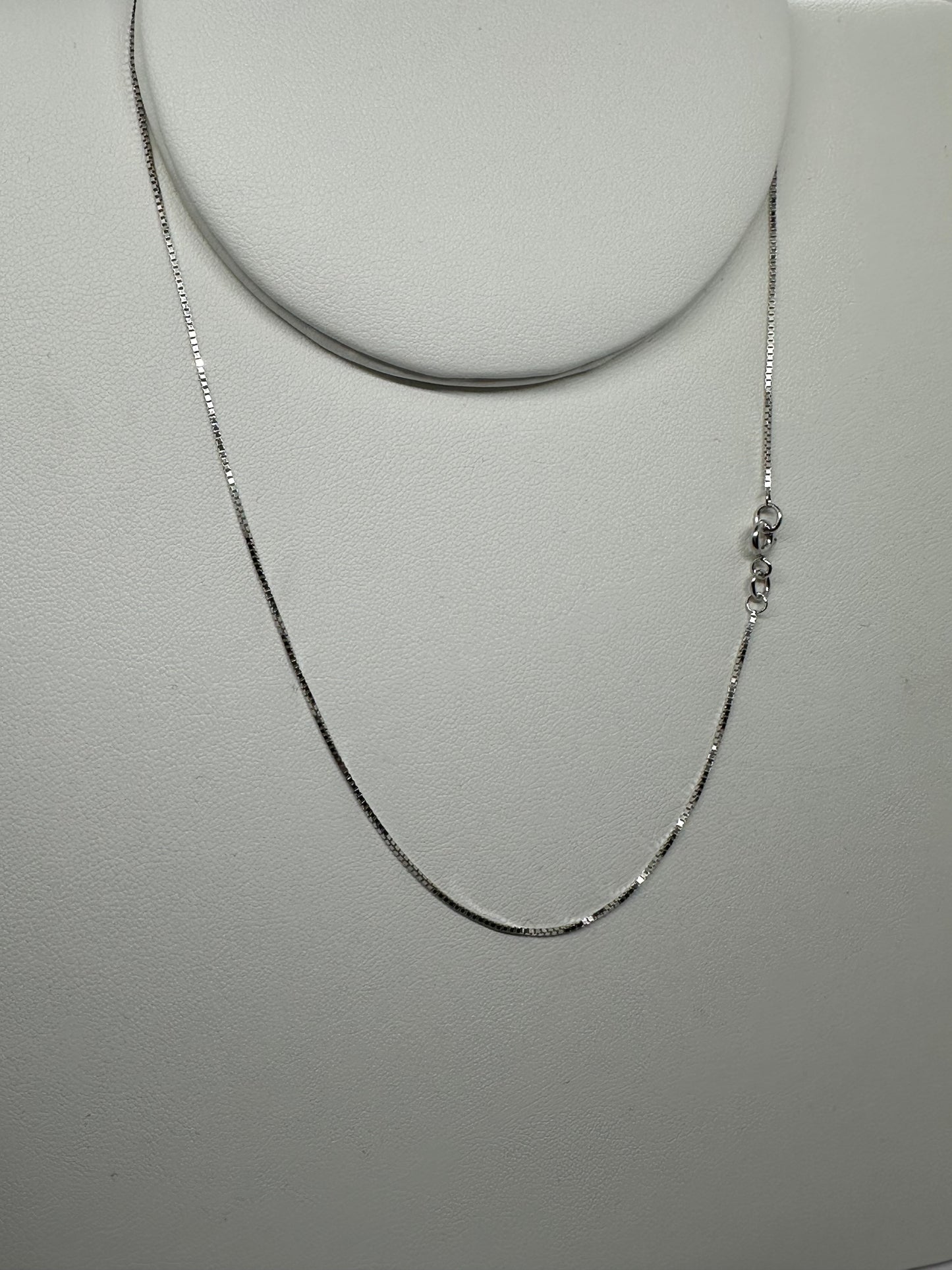 9ct White Gold 1mm Box Venetian Chain Various Chain Lengths (W53V)