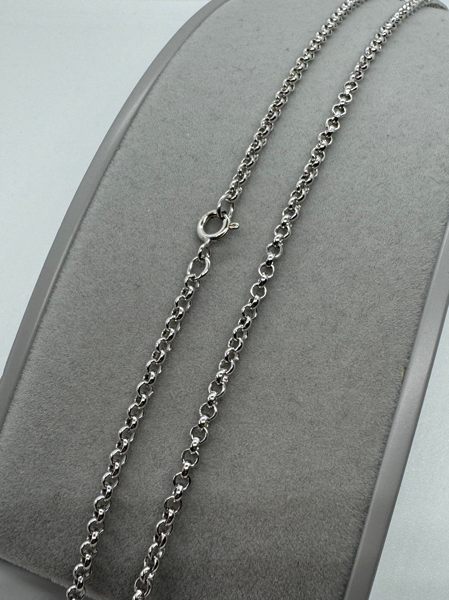 9ct Solid White Gold 2.75mm Round Belcher Link Chains Various Lengths (WBB)