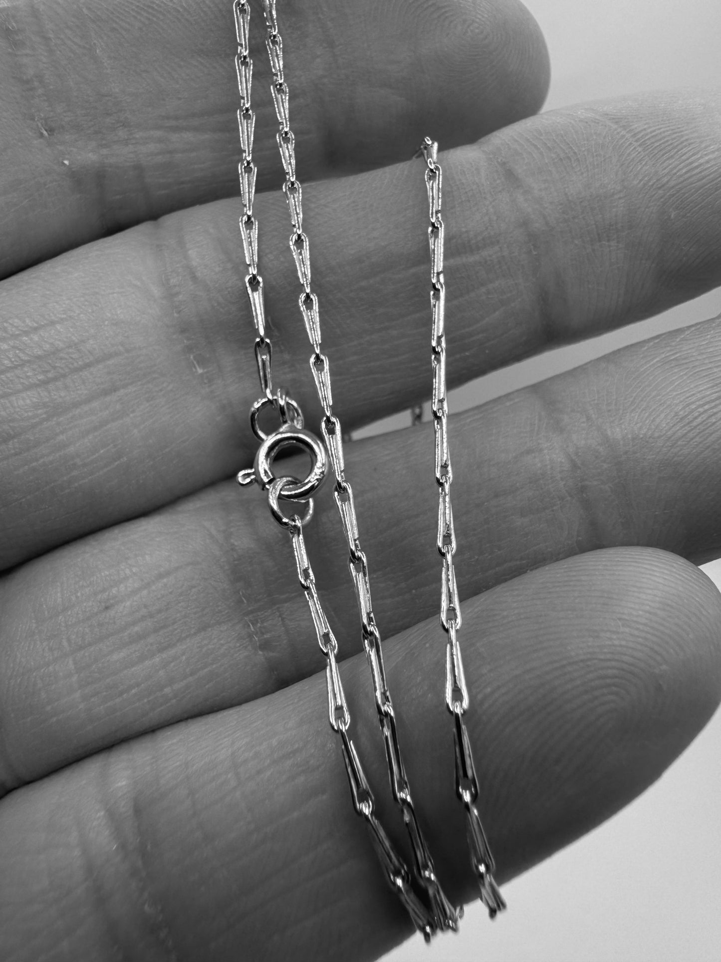 9ct White Gold Solid Hayseed 1.44mm Necklace Chain Various Lengths (WHS2)