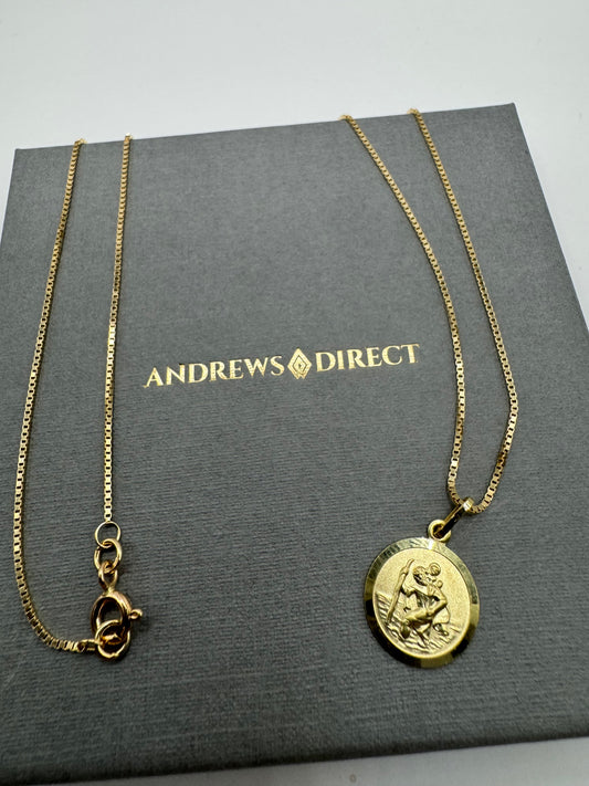 9ct Yellow Gold Solid St Christopher Round Pendant and 18" Box Chain (GCHR11)