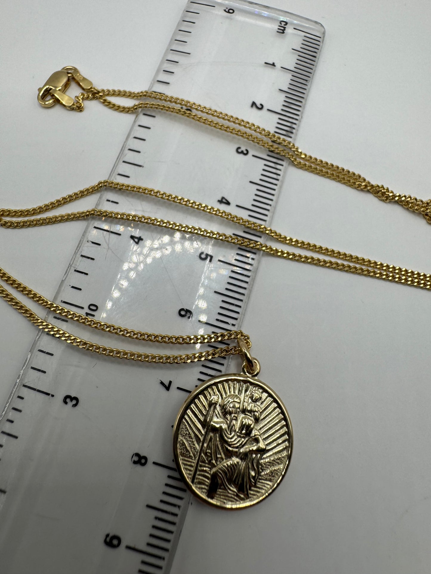 9ct Yellow Gold 17mm Solid St Christopher Round Pendant 20 Inch Chain (GCHR3)