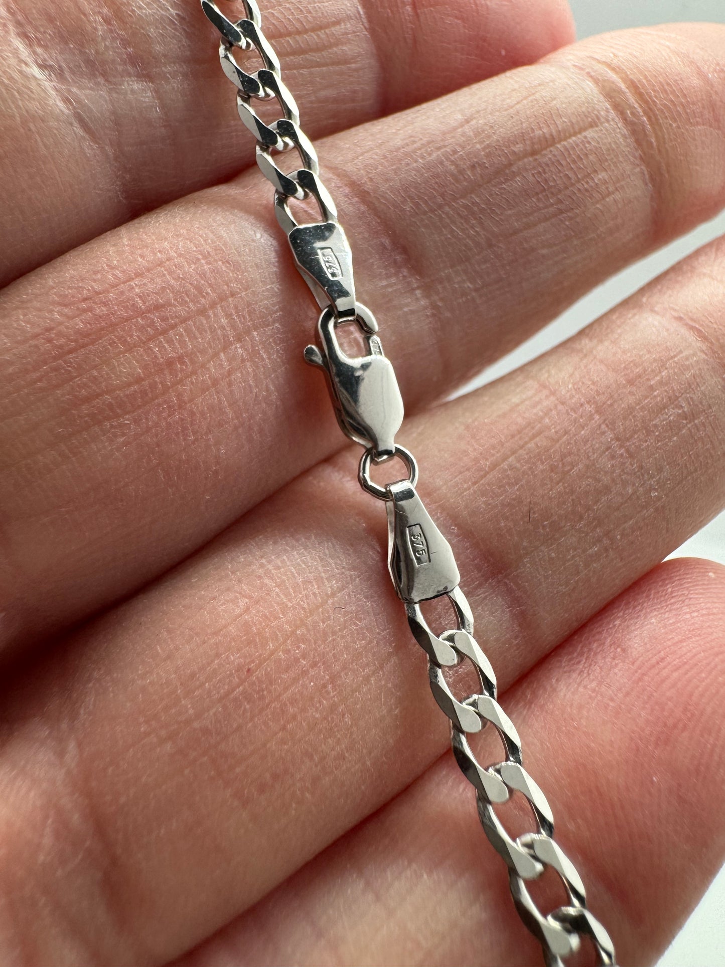 9ct White Gold 3.7mm Curb Link 7.5" / 19cm Bracelet Chain  (0427)