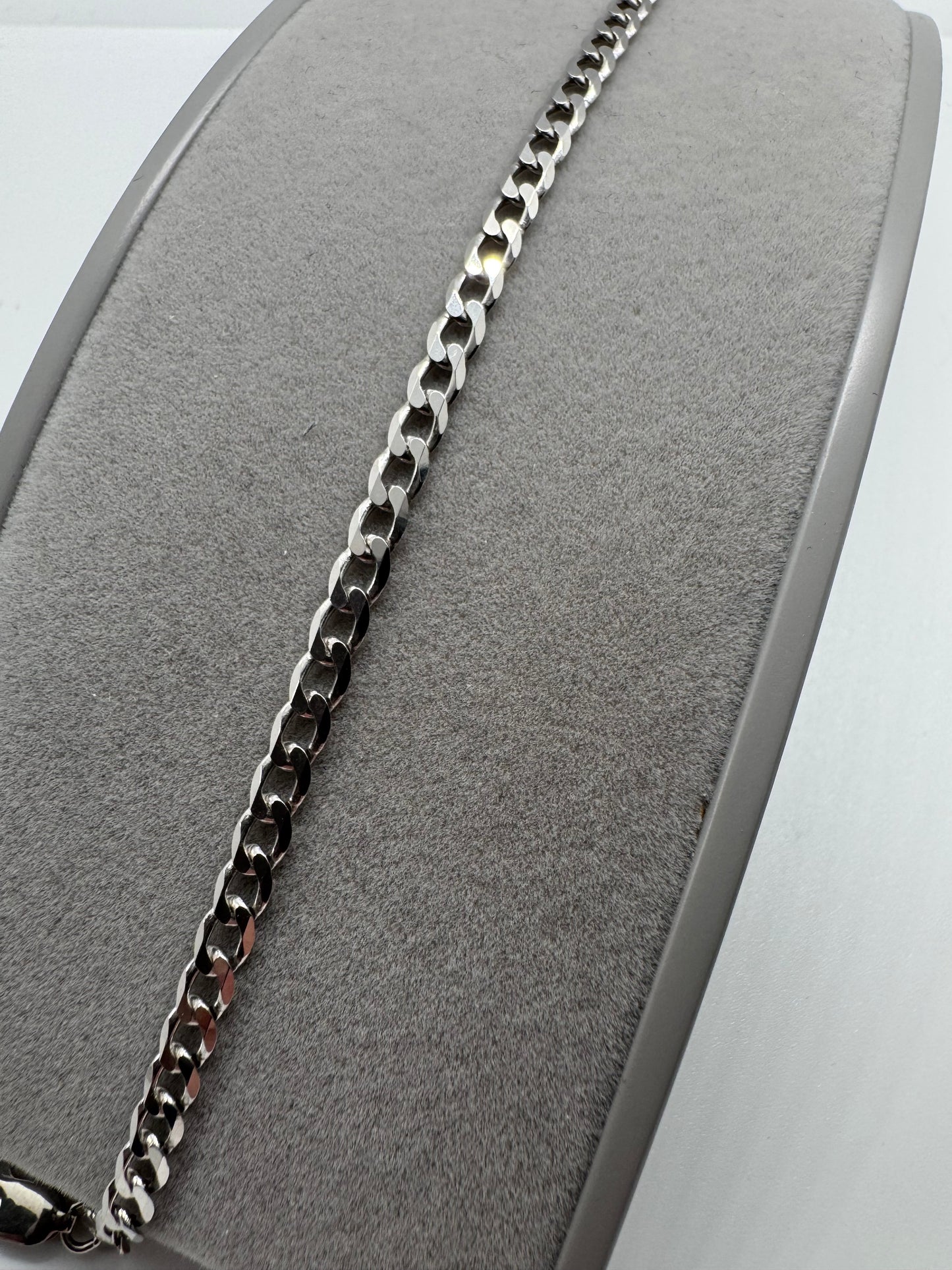 9ct White Gold 3.7mm Curb Link 7.5" / 19cm Bracelet Chain  (0427)