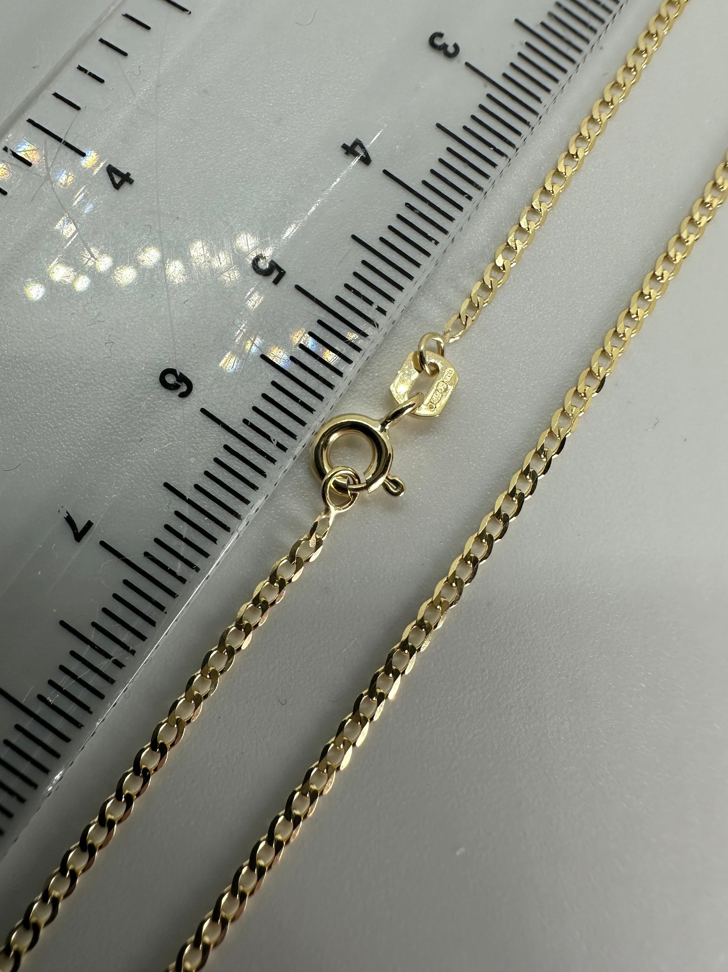 9ct Yellow Gold 1.6mm Solid Flat Curb Chain Various Lengths (0587)