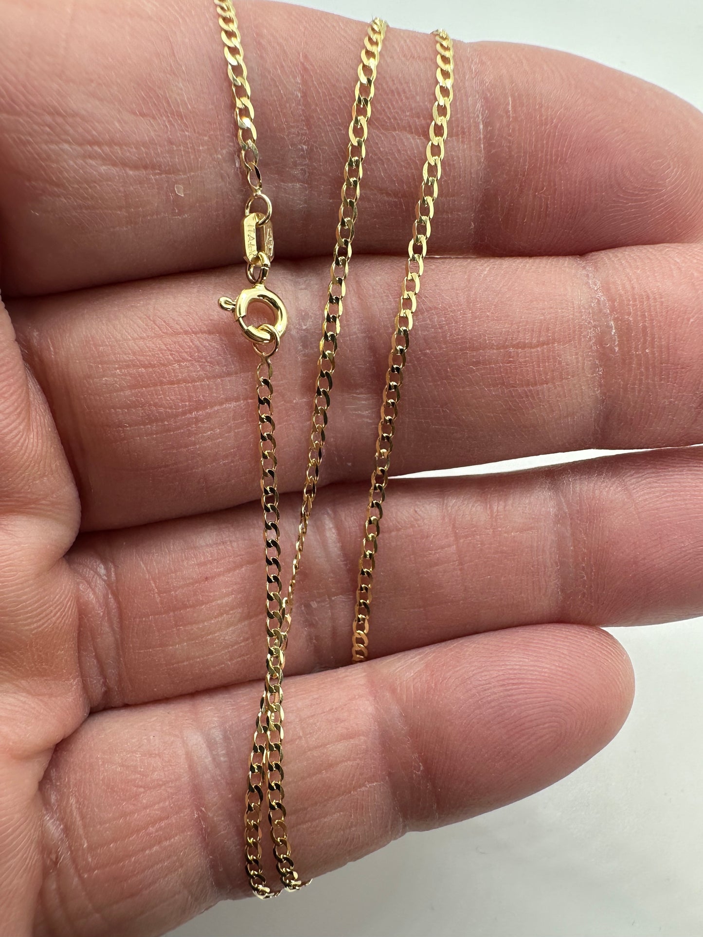 9ct Yellow Gold 1.6mm Solid Flat Curb Chain Various Lengths (0587)