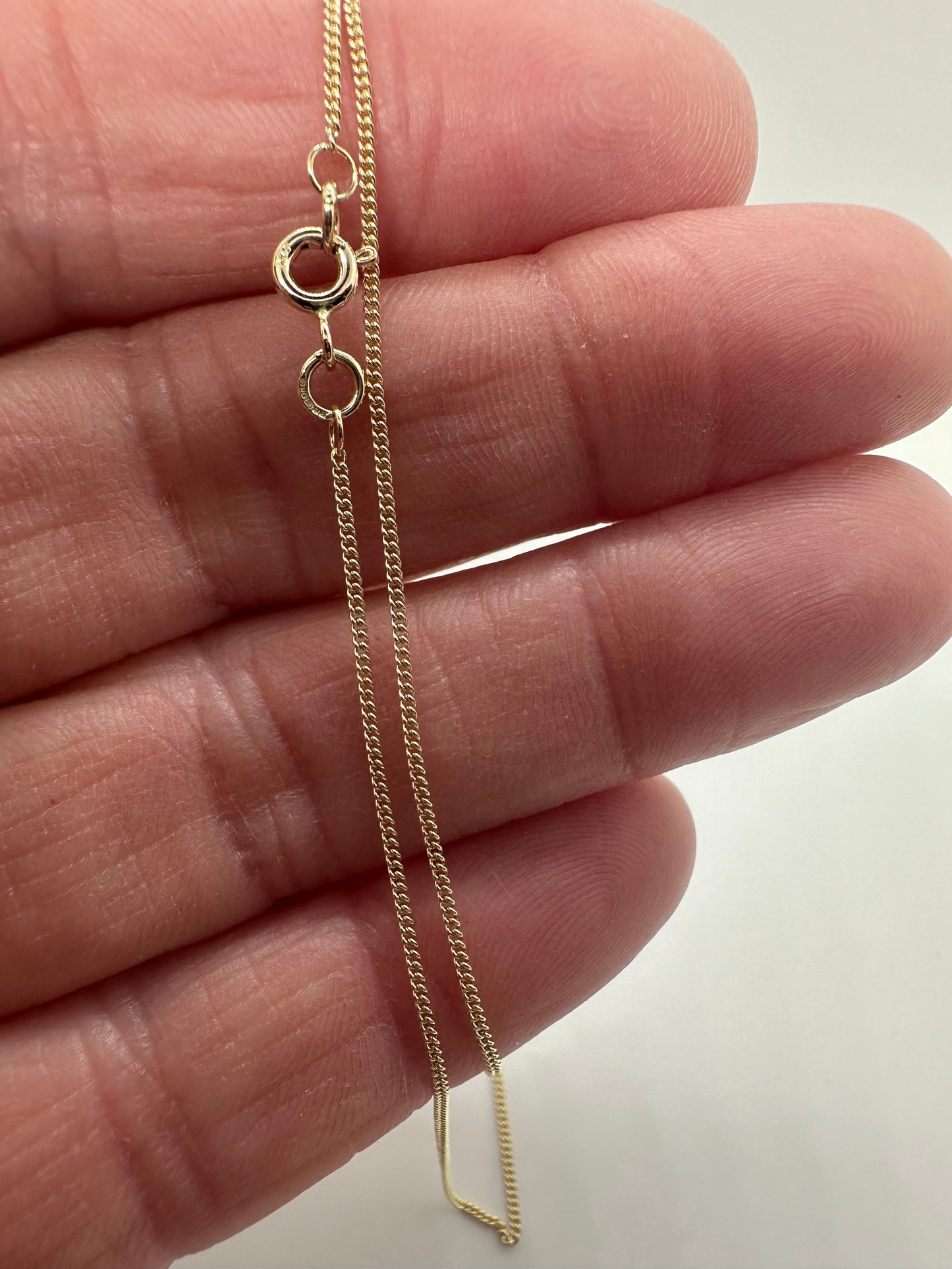 9ct Yellow Gold 1.1mm Curb Neck Chain Various Lengths (g12c)