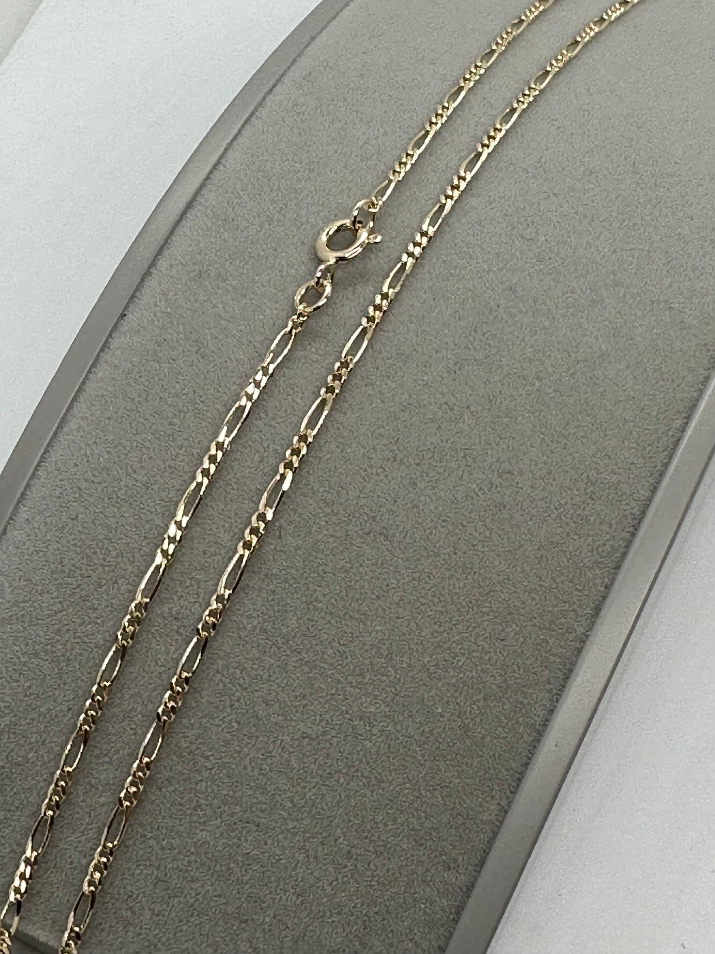 9ct Solid Gold 1.7mm Figaro Style Chain Various Lengths (G18FFG)