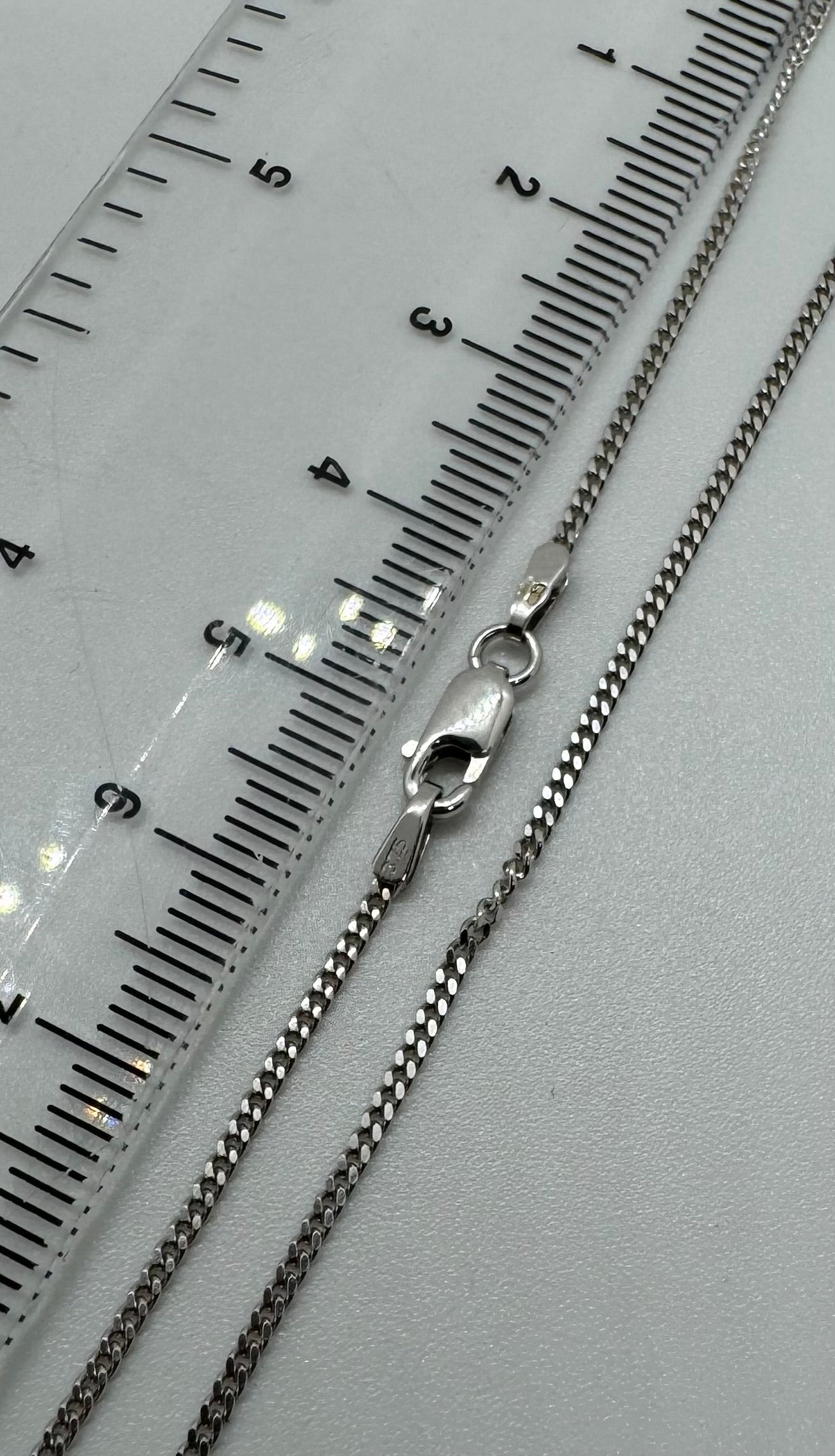 9ct White Gold Solid Gold 1.4mm Curb Chain Various Lengths (006G)