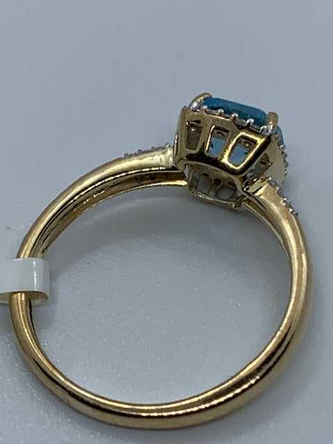 9ct Yellow Gold Real Diamond and Blue Topaz Cluster Ring, Sizes J to Q (450)