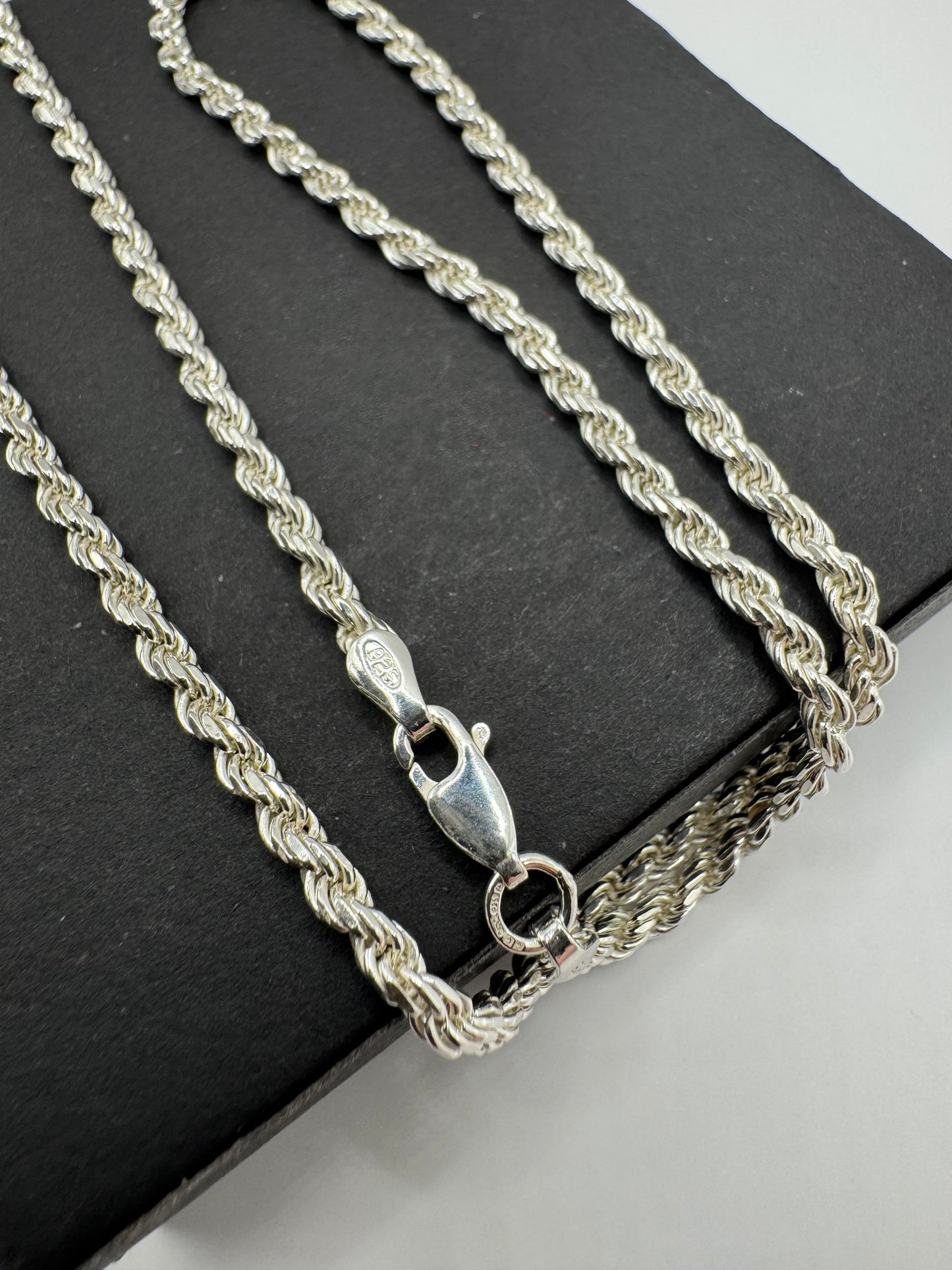 Sterling Silver 2.7mm Diamond Cut Solid Rope Chain Various Lengths (SFSR60)