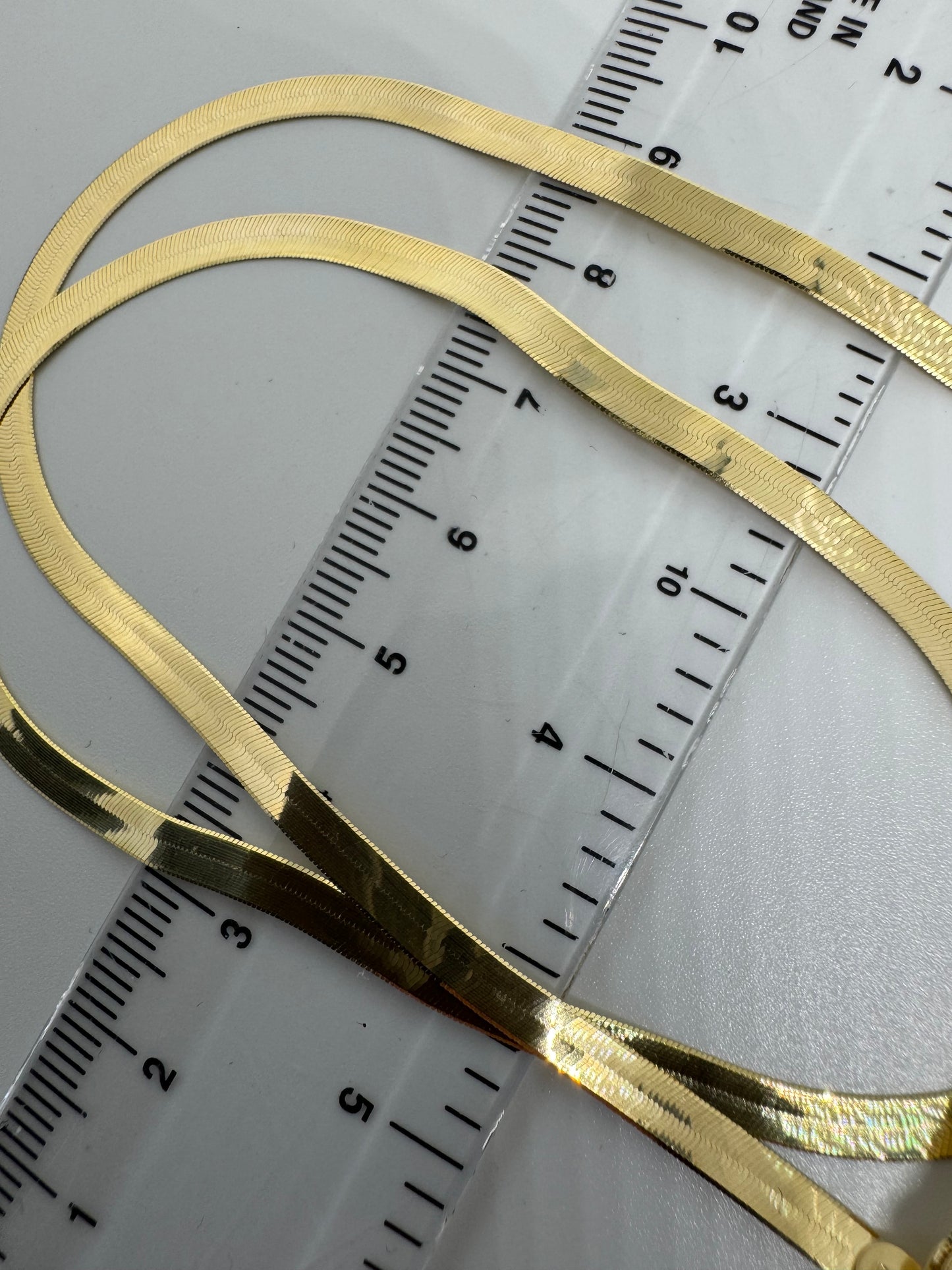 9ct Yellow Gold 3.4mm Flat Snake/Herringbone Necklace Chain (0184)