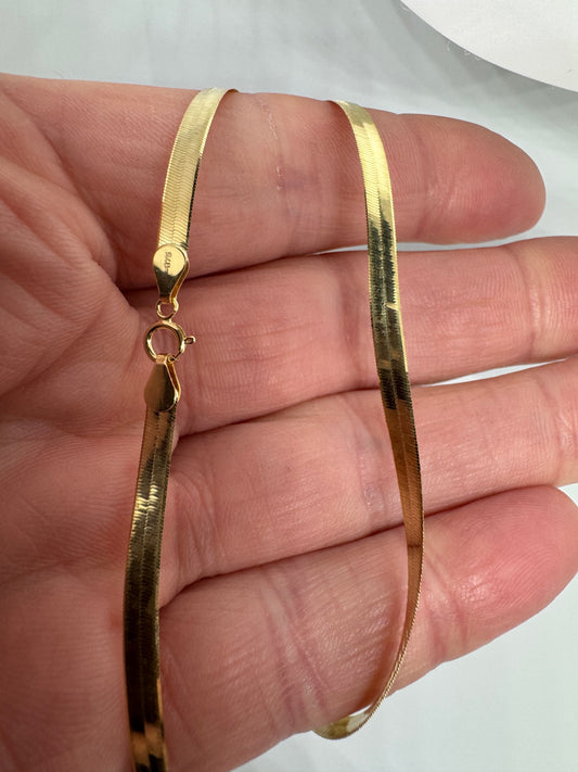 9ct Yellow Gold 3.4mm Flat Snake/Herringbone Necklace Chain (0184)