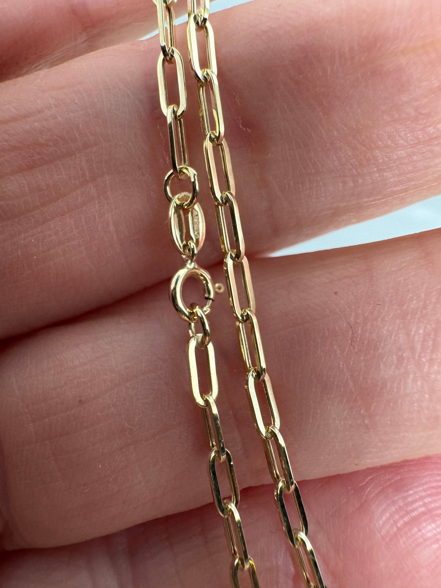 9ct Yellow Gold 2.3mm Light Hollow Paperclip Chain Various Lengths (IBB0204)
