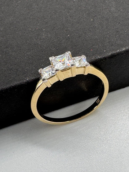 9ct Yellow Gold 5mm Square Stone Set Graduated Ring, Sizes J to T (6461)