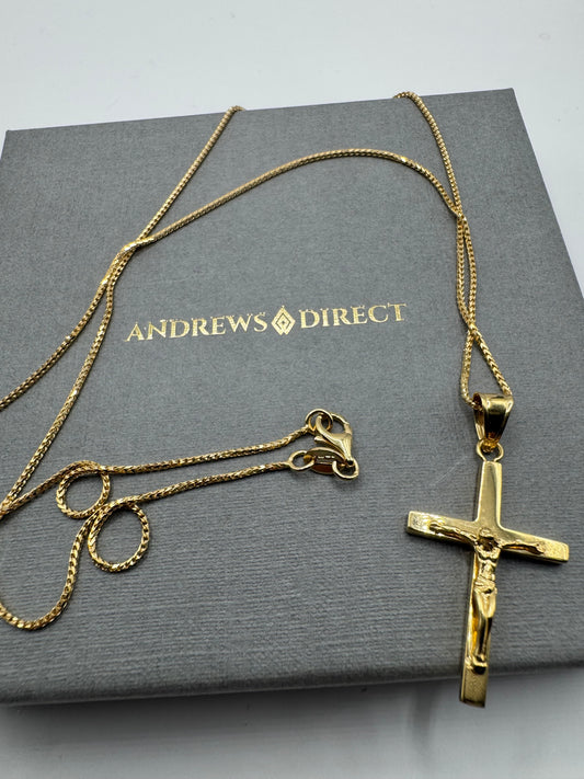 9ct Yellow Gold Cross Crucifix Pendant on Gold 20" Diamond Cut Chain (155.085A)