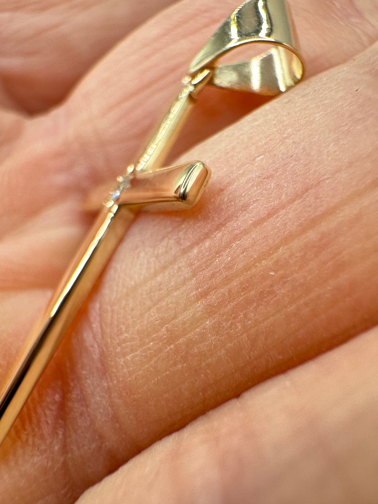 9ct Yellow Gold 0.03 Carat Diamond Set Cross Pendant (058)