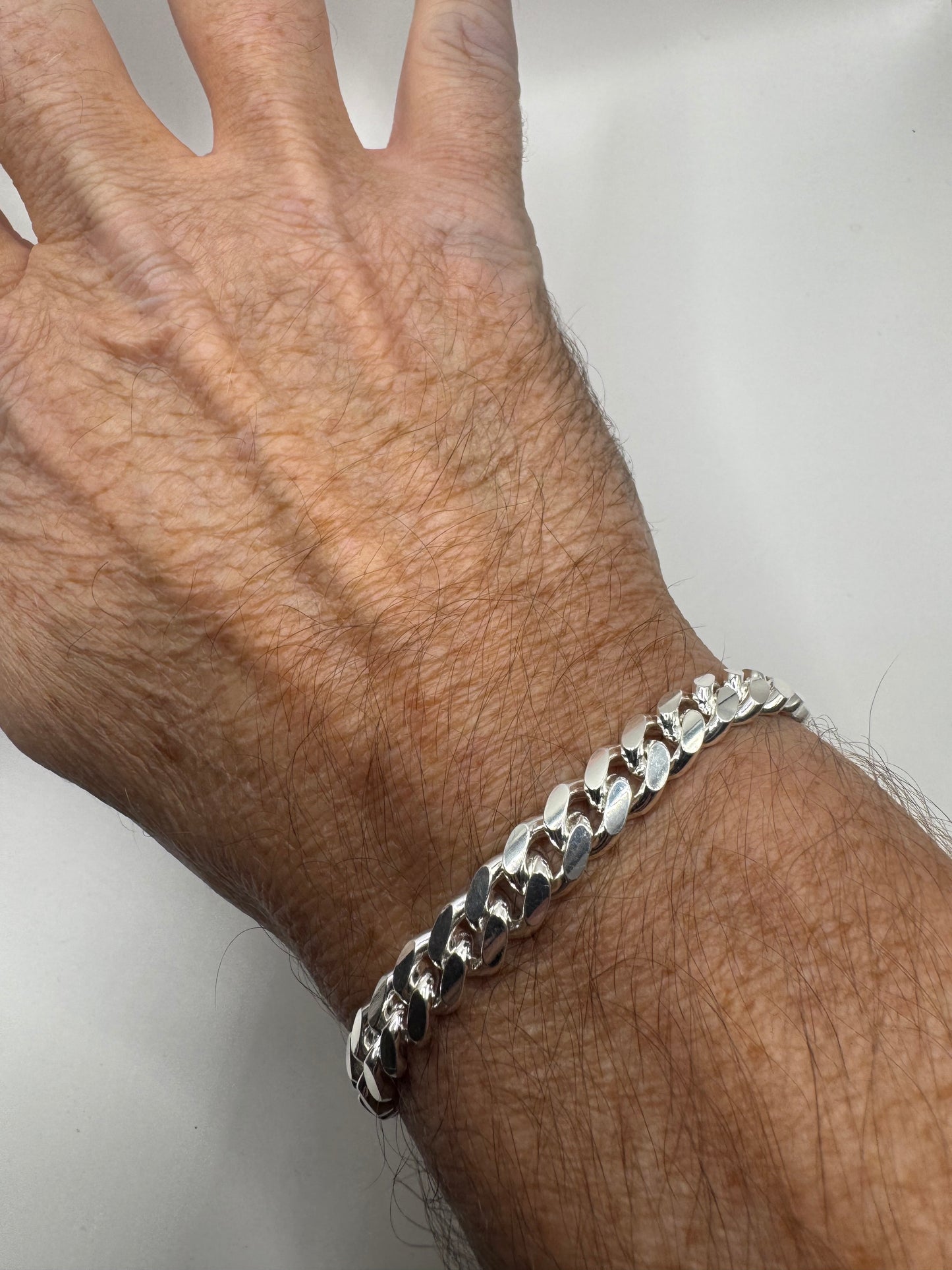 Sterling Silver 7.6mm Cuban Heavy Curb Chains Various Lengths (021D)