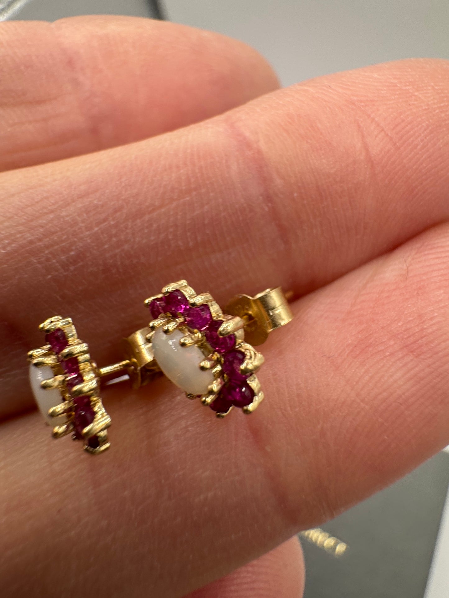 9ct Yellow Gold 10x9mm Ruby and Opal Set Cluster Oval Earrings (8055)