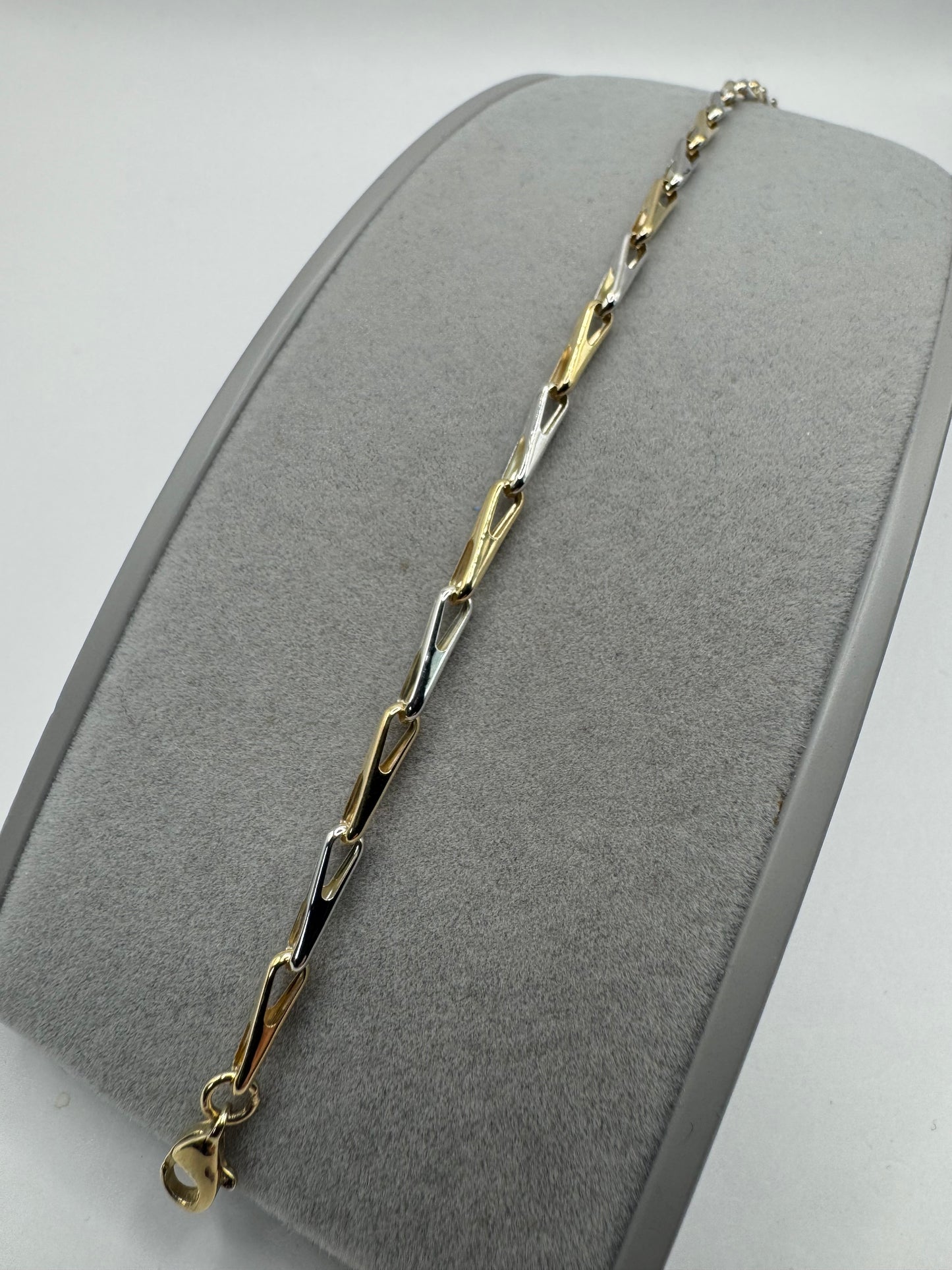 9ct Yellow and White Gold Fancy Link Bracelet 7.5 Inch (0554)