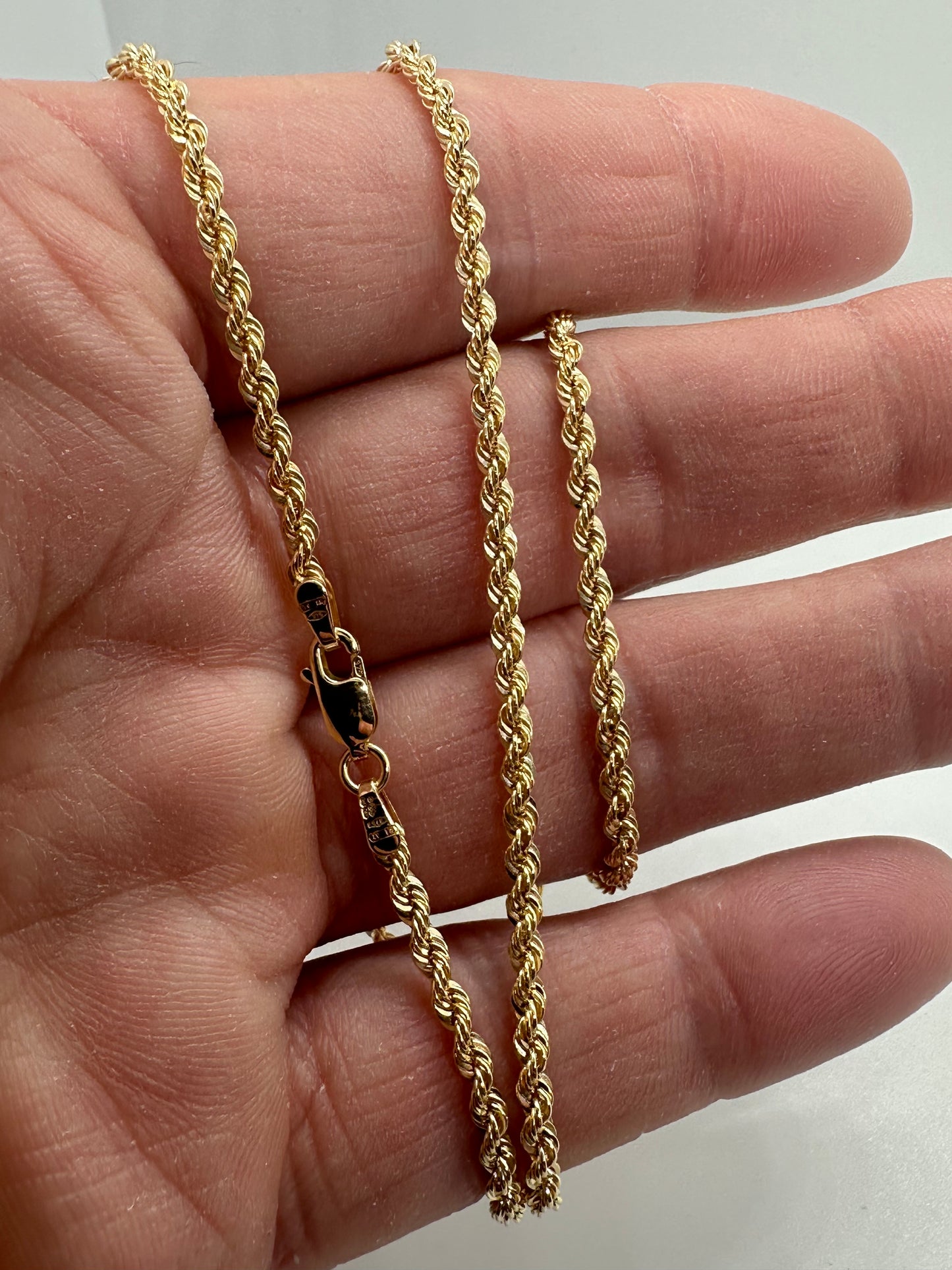 9ct Yellow Gold 2.7mm Hollow Rope Chain Various Lengths (0136)