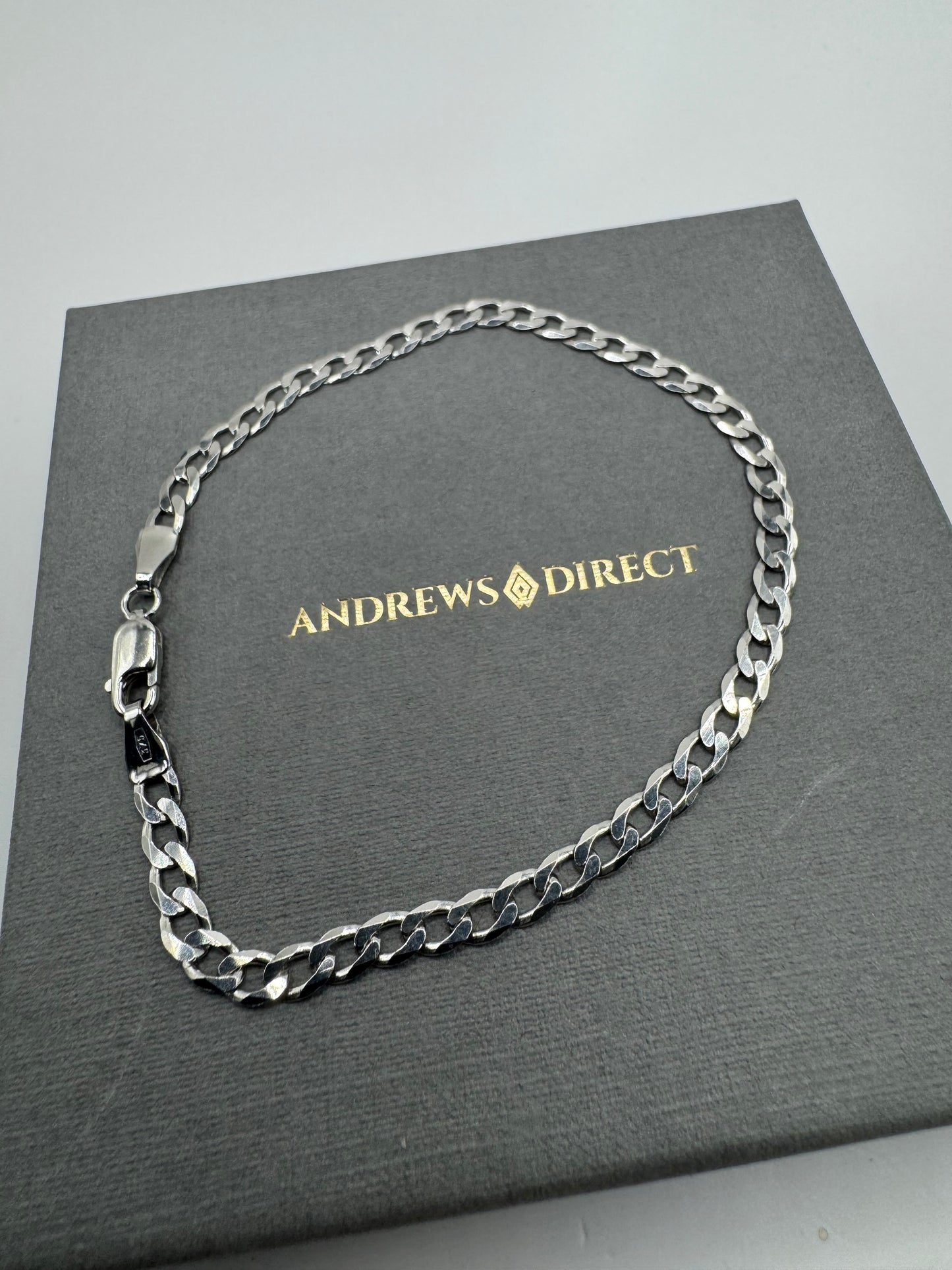 9ct White Gold 3.7mm Curb Link 7.5" / 19cm Bracelet Chain  (0427)