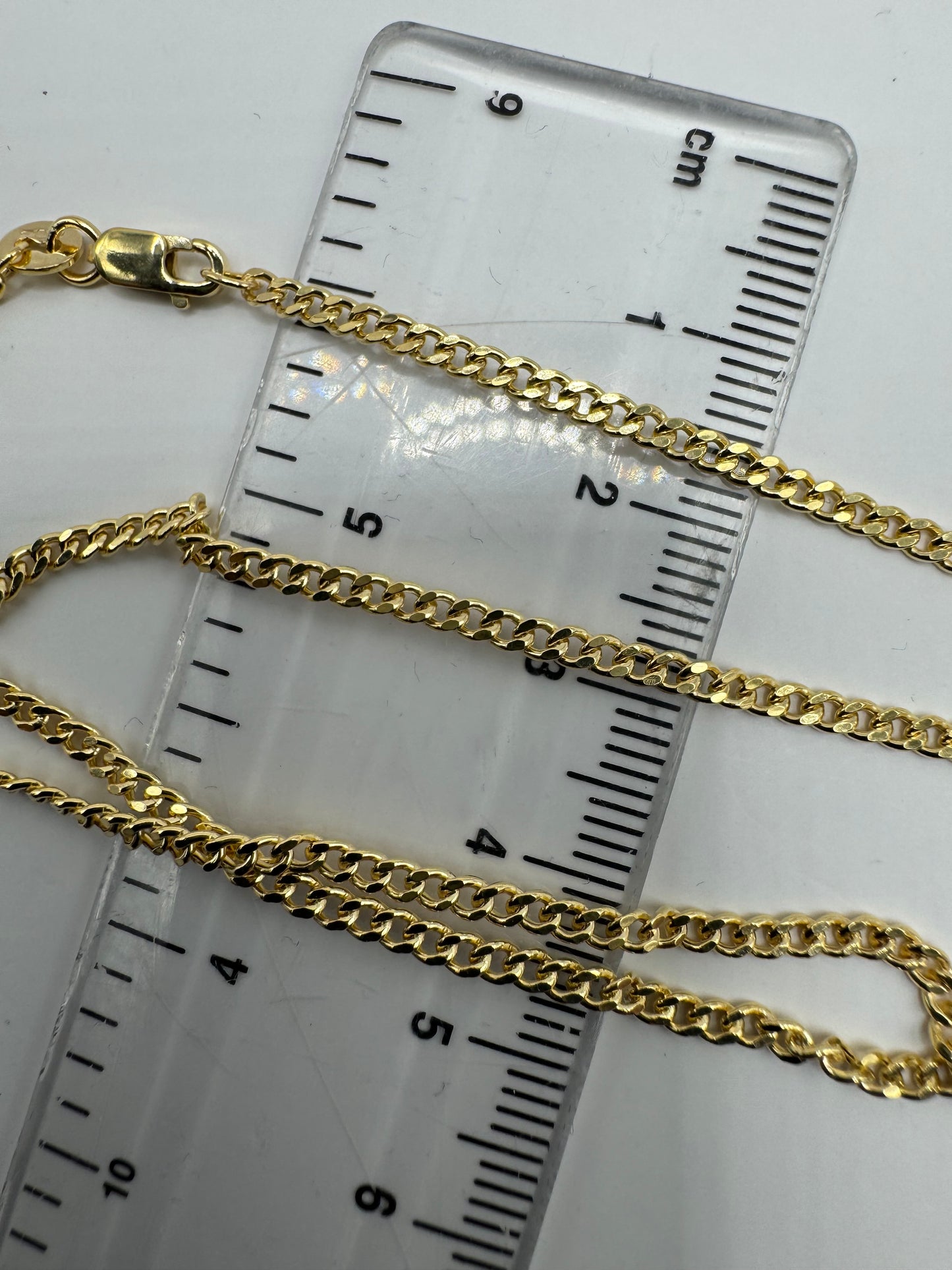 9ct Yellow Gold 2.2mm Semi Solid Curb Chain, Various Lengths (0566)