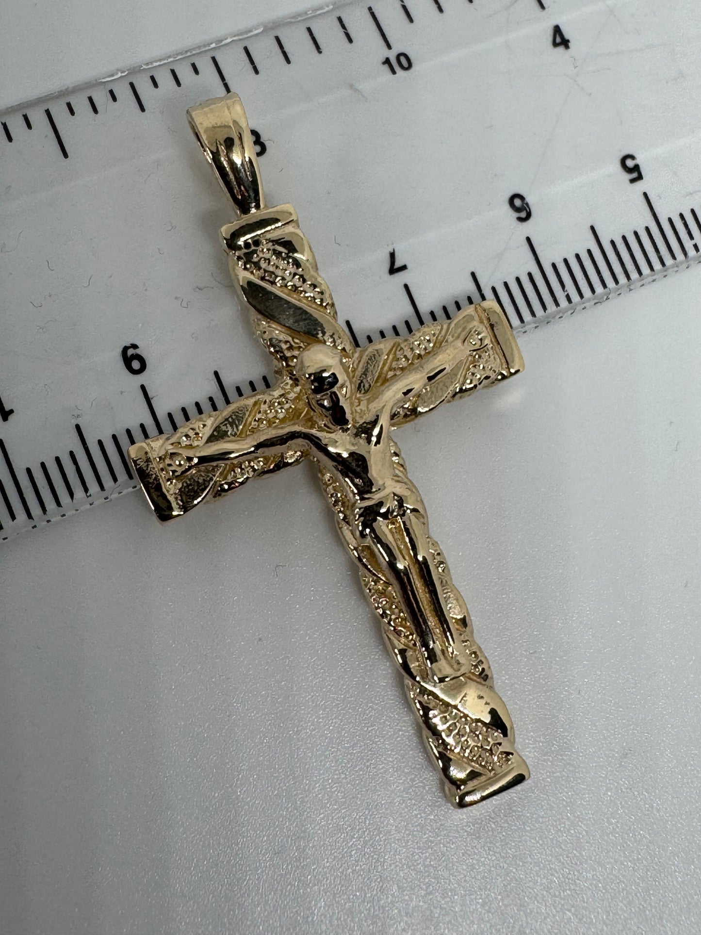 9ct Yellow Gold 62x32mm Hand Engraved Crucifix Cross Pendant (0214)