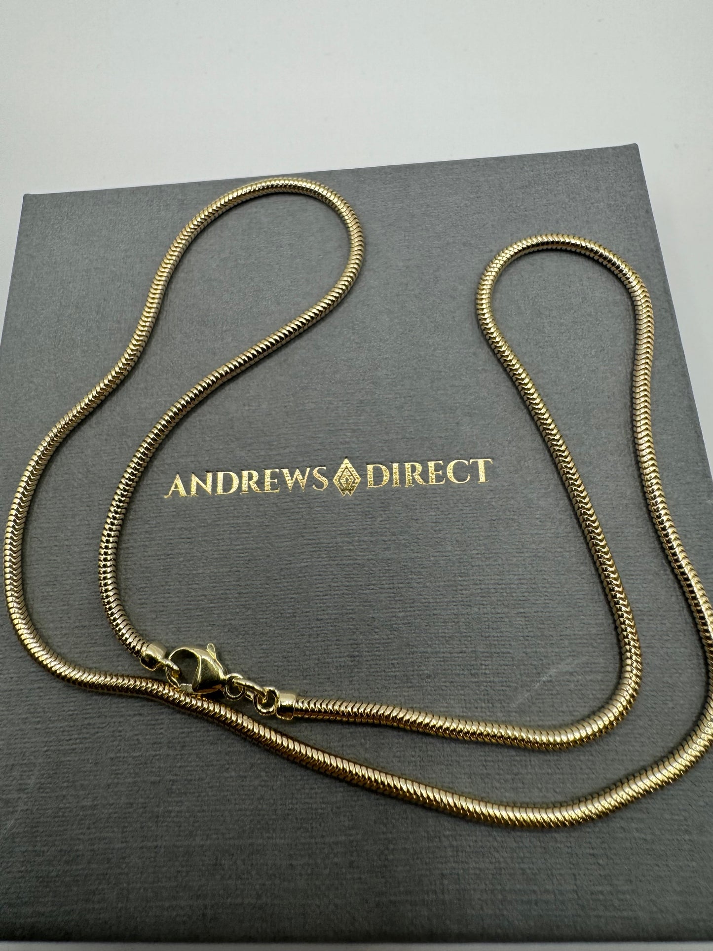 9ct Yellow Solid Gold 2mm Snake Chain Necklace Various Lengths (GSN15)