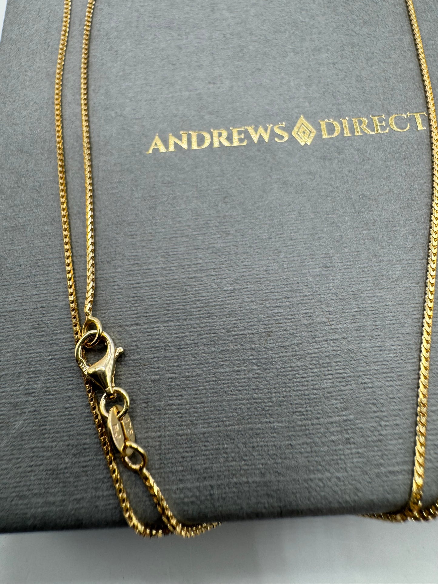 9ct Yellow Gold 0.9mm Diamond Edge Square Franco Chain (085A)