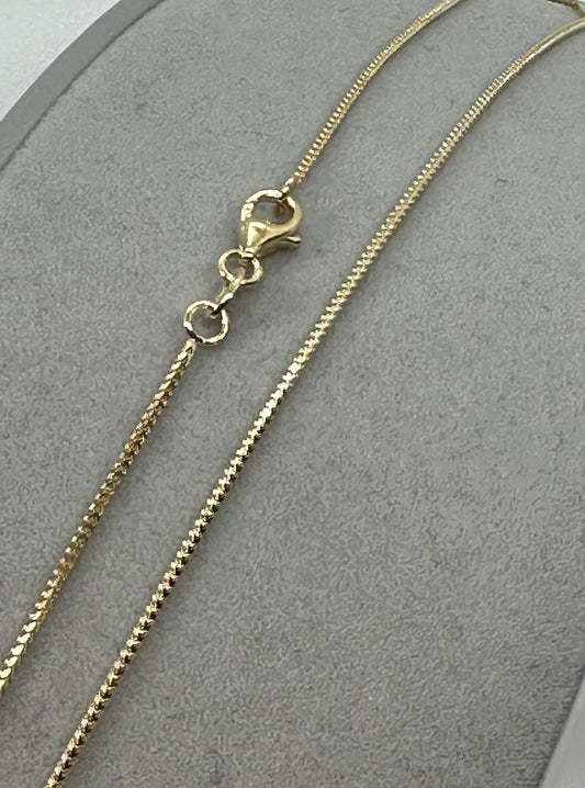 9ct Yellow Gold 0.9mm Diamond Edge Square Franco Chain (085A)