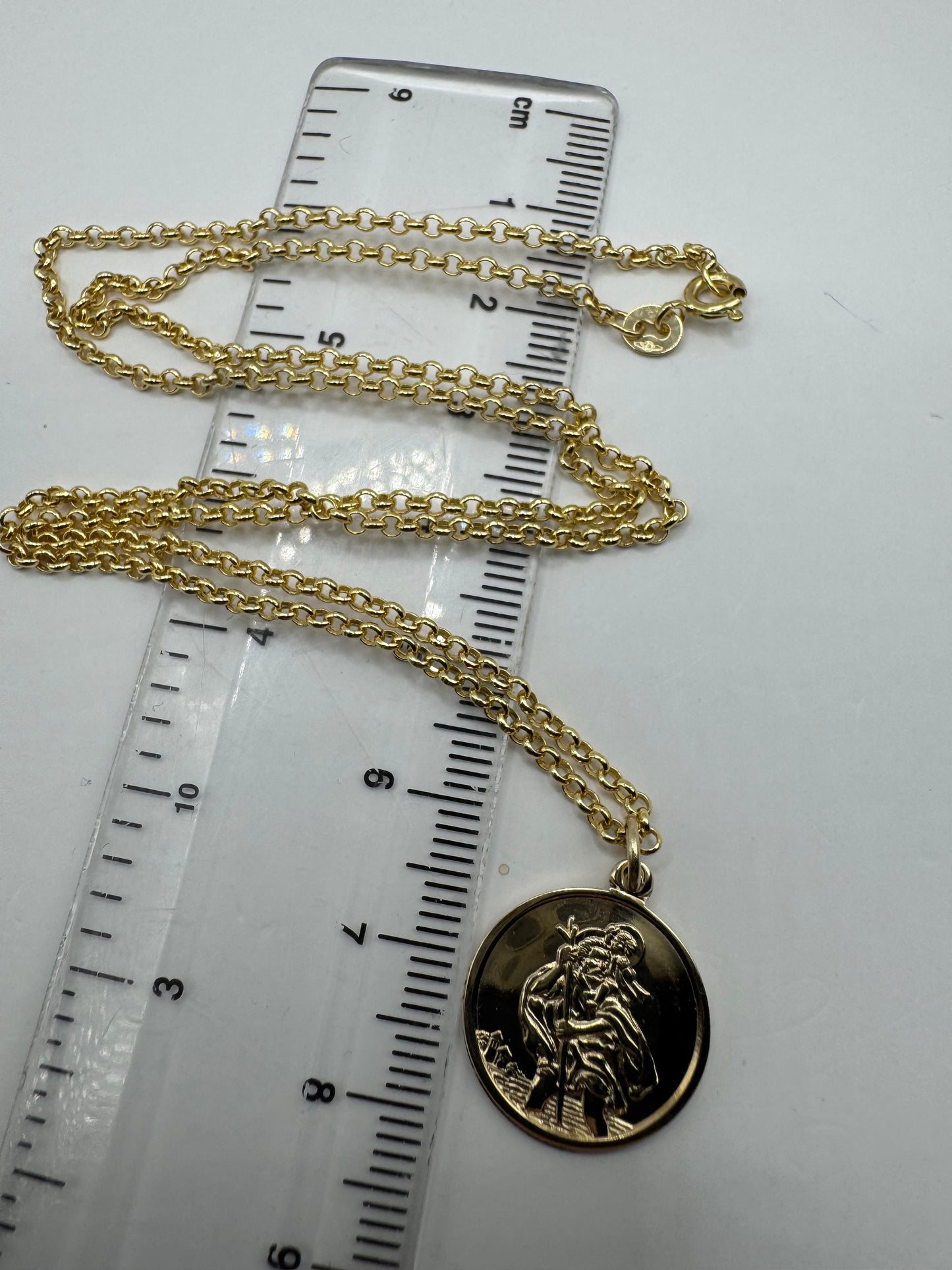 9ct Yellow Gold Double Sided St Christopher Pendant & 20 inch Chain